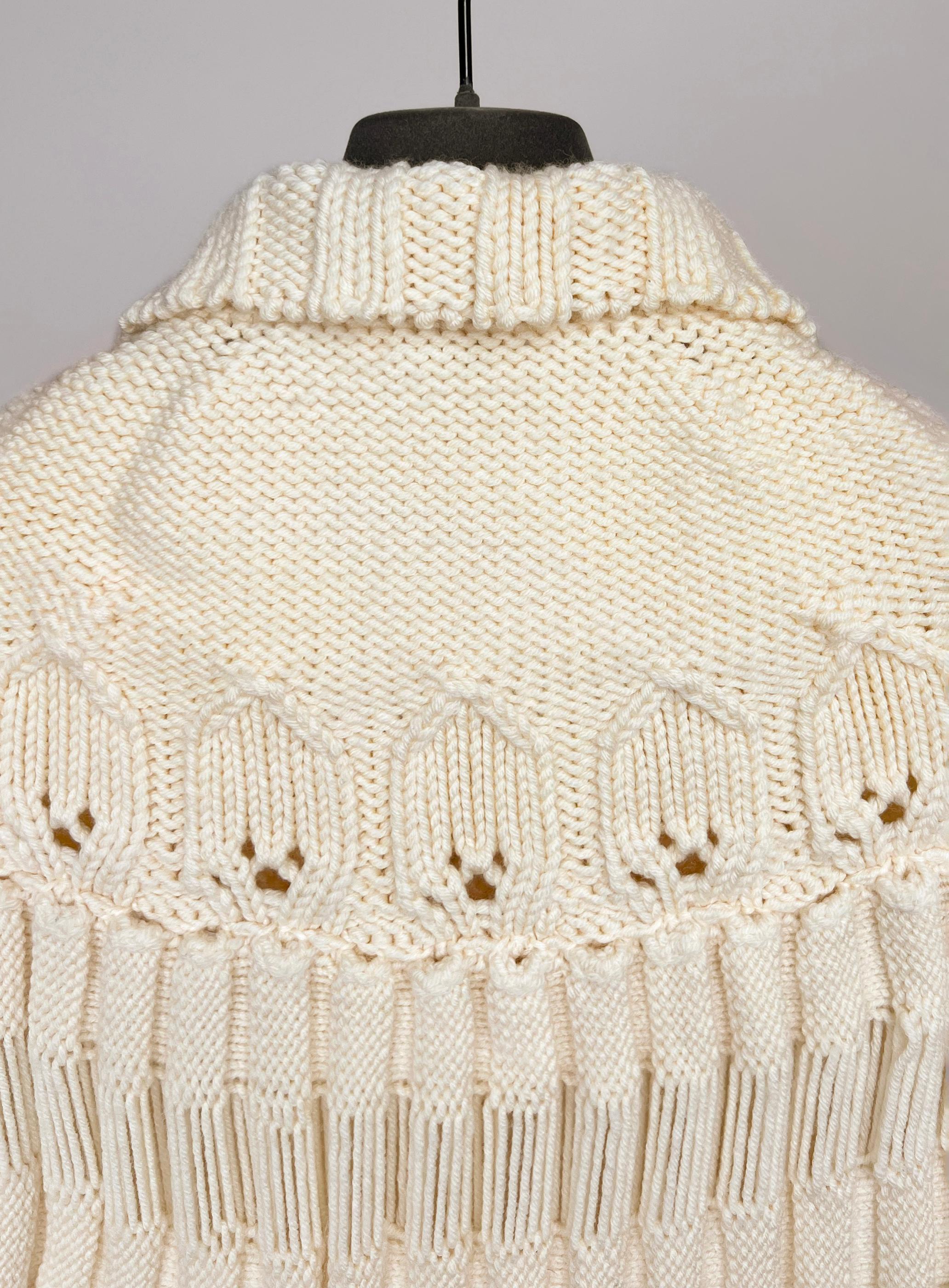 Saint Laurent  F/W 2015 by Hedi Slimane Pre-Owned chunky knit crochet poncho In Good Condition In Алматинский Почтамт, KZ