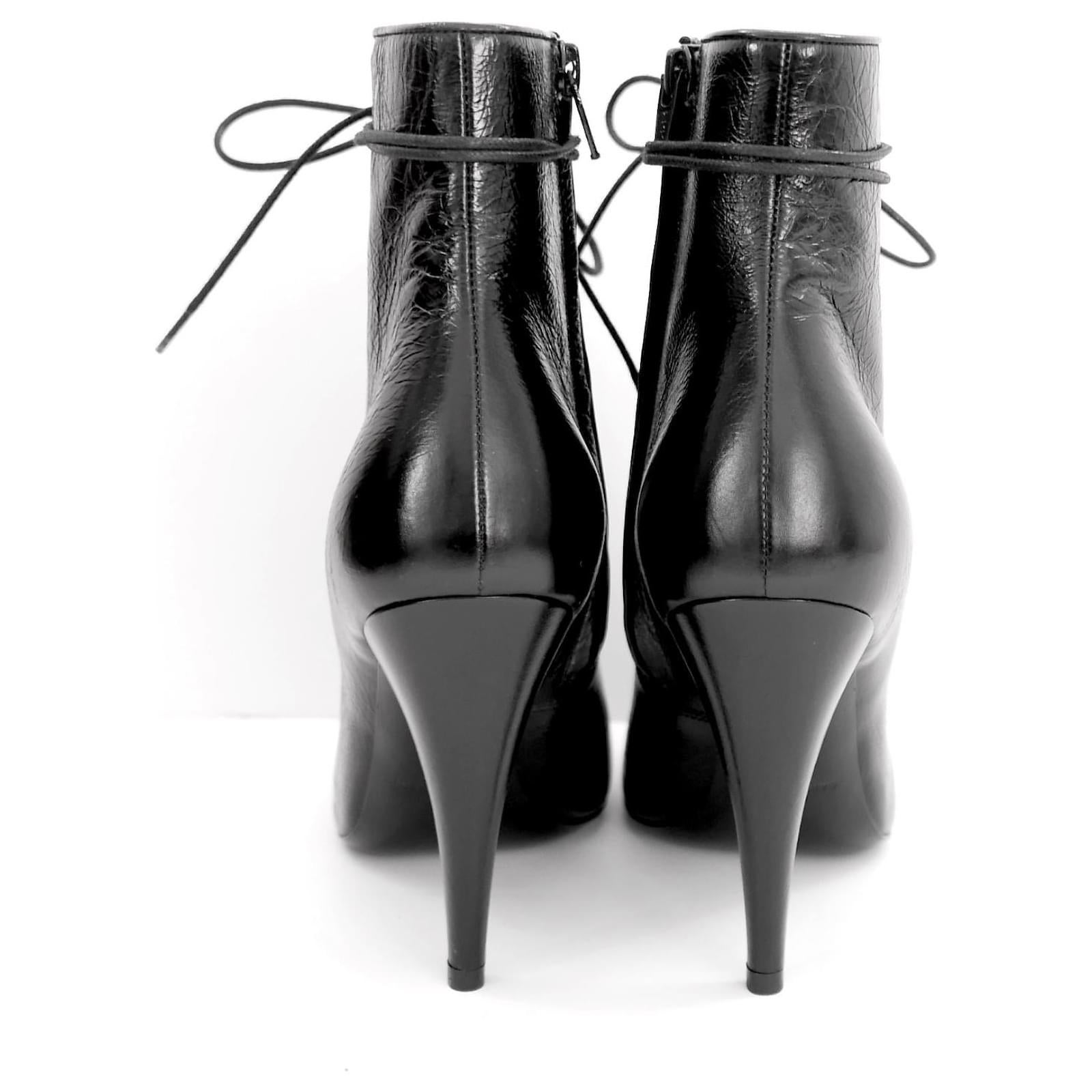 Women's Saint Laurent Fetish 105 textured leather ankle boots  For Sale