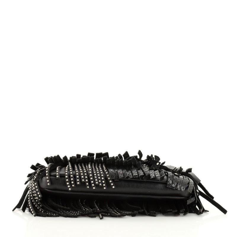 Saint Laurent Fransen Crossbody Tasche Nieten Leder Klein im Zustand „Gut“ in NY, NY