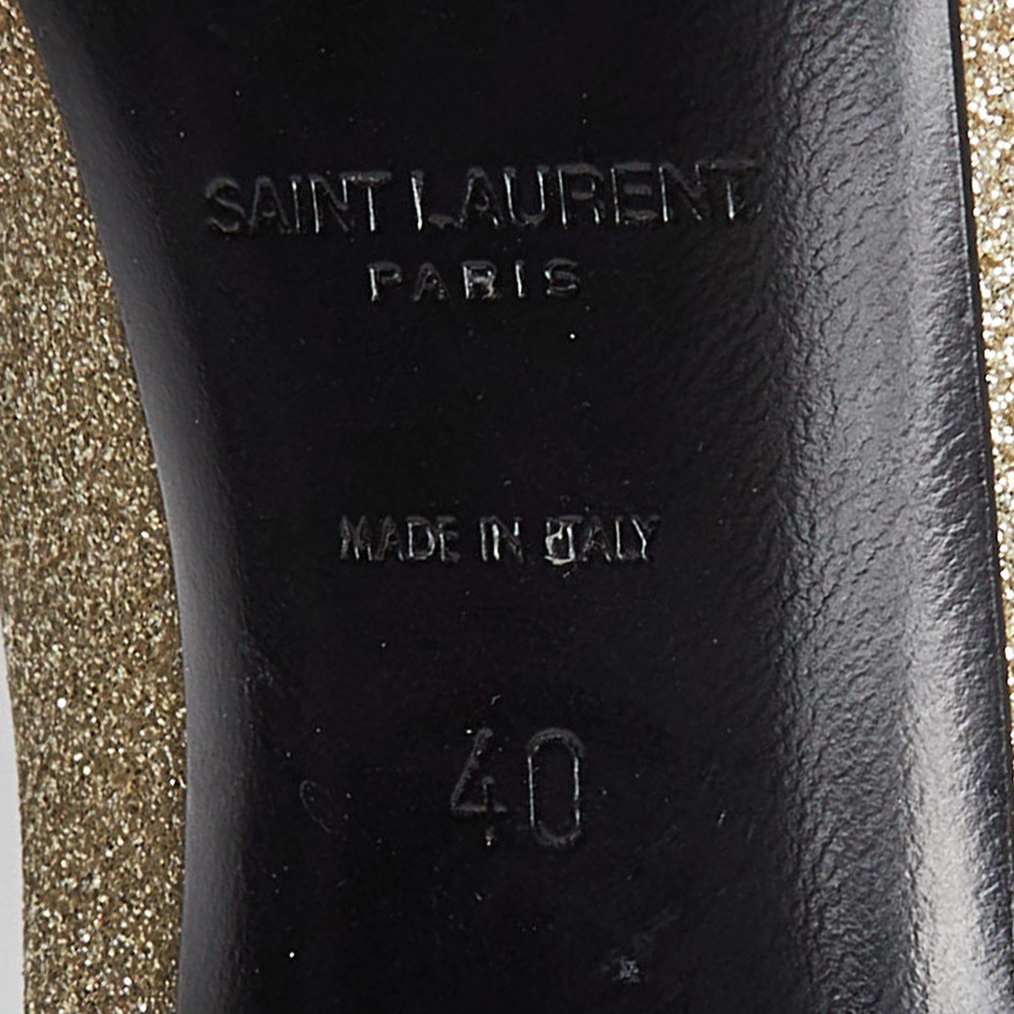 Saint Laurent - Escarpins à bout pointu en paillettes d'or - Taille 40 en vente 3