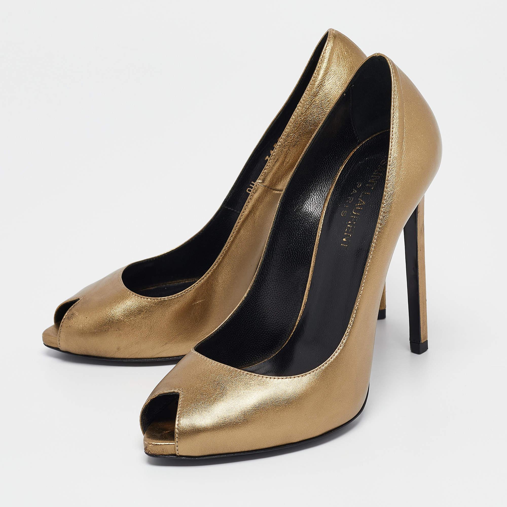 Découvrez l'élégance de la chaussure avec ces escarpins de marque pour femmes. Design/One méticuleusement conçu  Ces talons allient mode et confort  qui vous permet de briller dans tous les contextes.