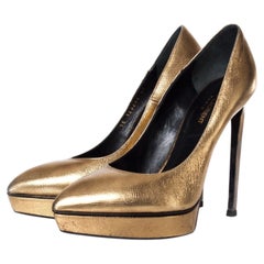 Saint Laurent, Gold platform pump