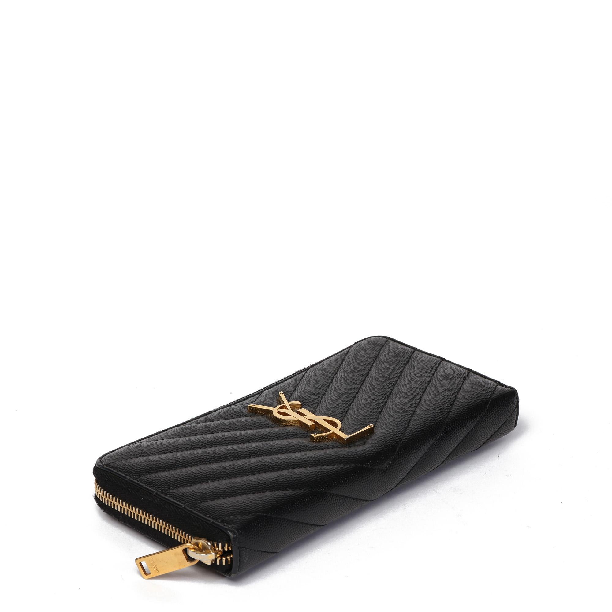 Saint Laurent Black Grain De Poudre Embossed Leather Cassandre Matelassè Zip Around Wallet

CONDITION NOTES
The exterior is in very good condition with minimal signs of use.
The interior is in very good condition with minimal signs of use.
The