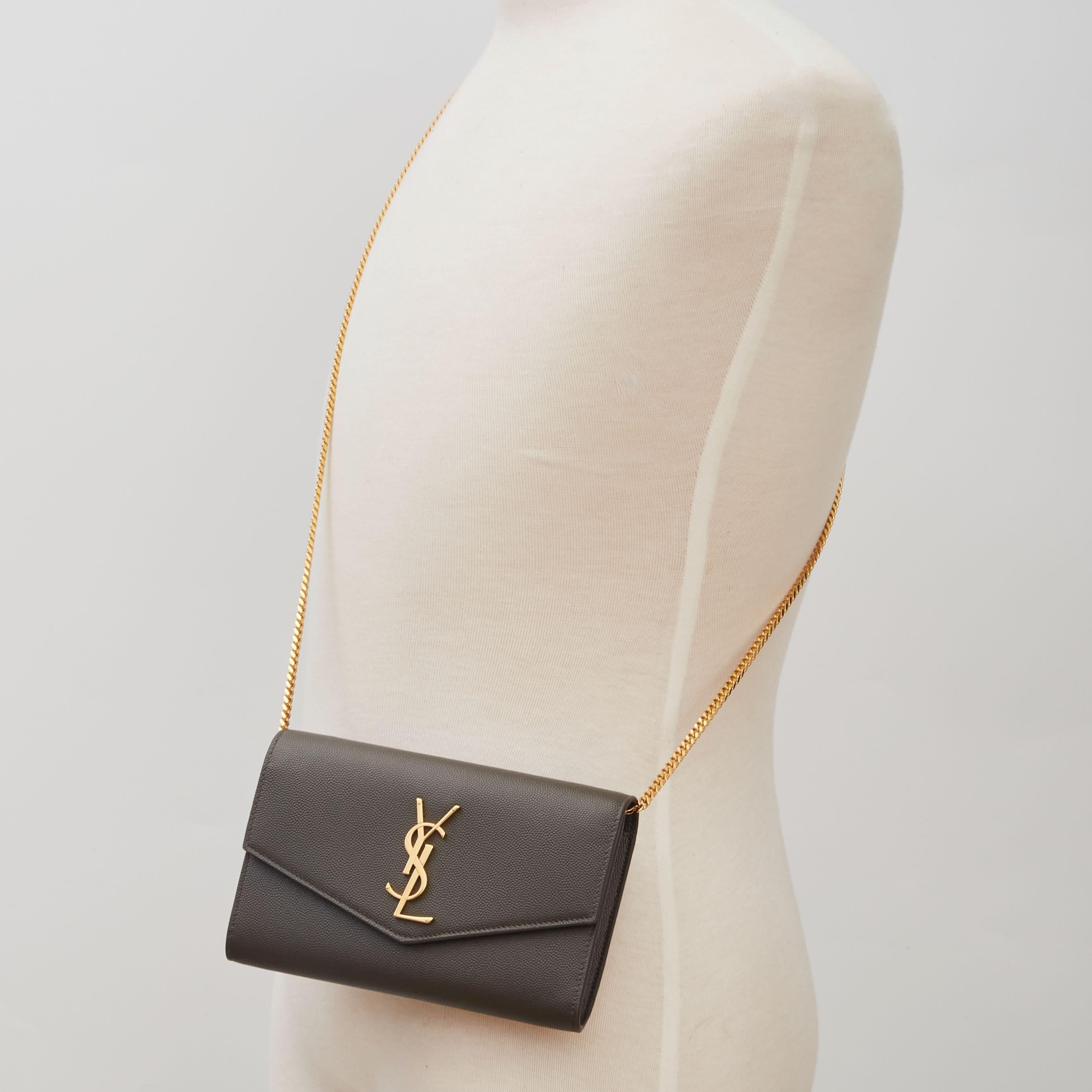 Saint Laurent Grain De Poudre Grey Leather Envelope Flap Chain Bag (607788) 3