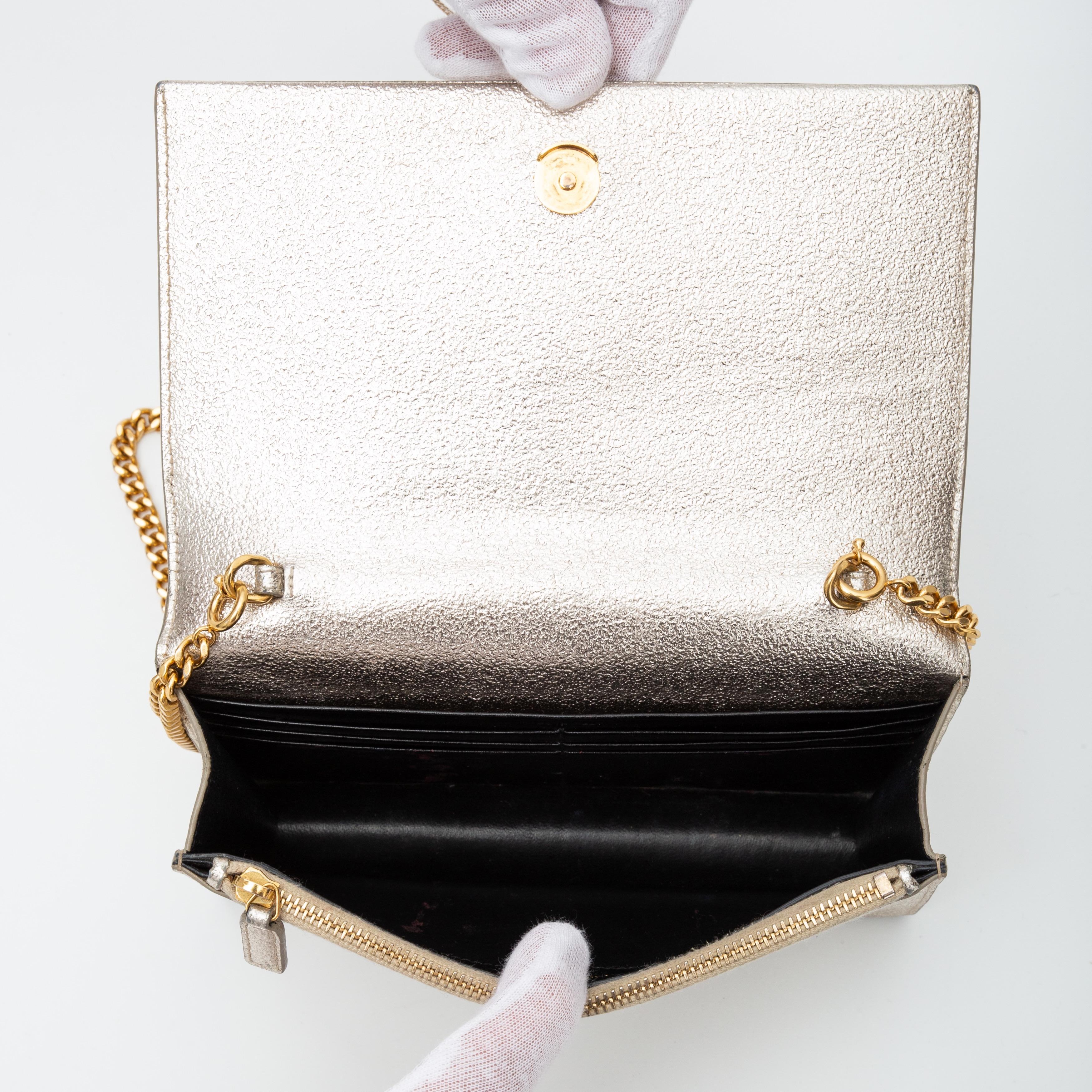  Saint Laurent Sac à bandoulière Kate Grain De Poudre en cuir avec pompon doré Unisexe 