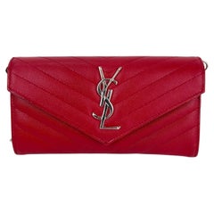 Cartera con solapa Saint Laurent Grain de Poudre Matelasse Chevron Rojo