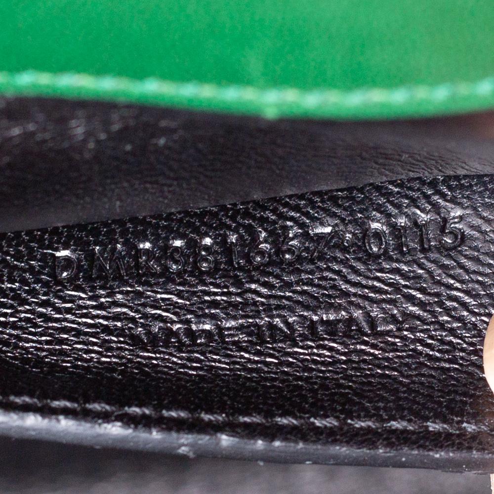 Saint Laurent Green Chevron Leather Medium Cassandre Flap Bag In Good Condition In Dubai, Al Qouz 2