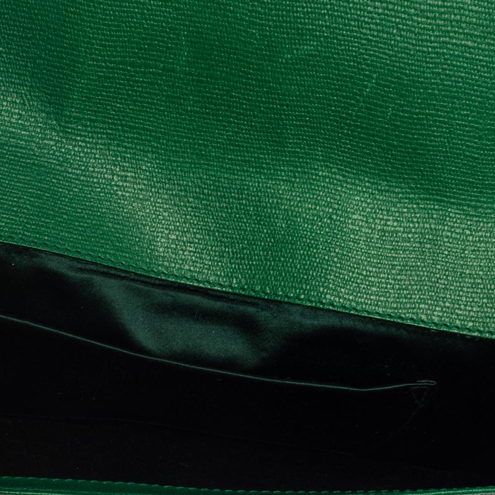 Saint Laurent Green Leather Y-Ligne Clutch In Good Condition In Dubai, Al Qouz 2