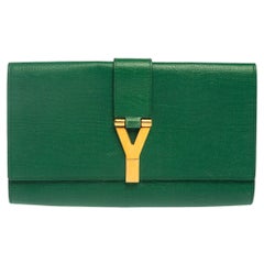 Saint Laurent - Pochette Y-Ligne en cuir vert