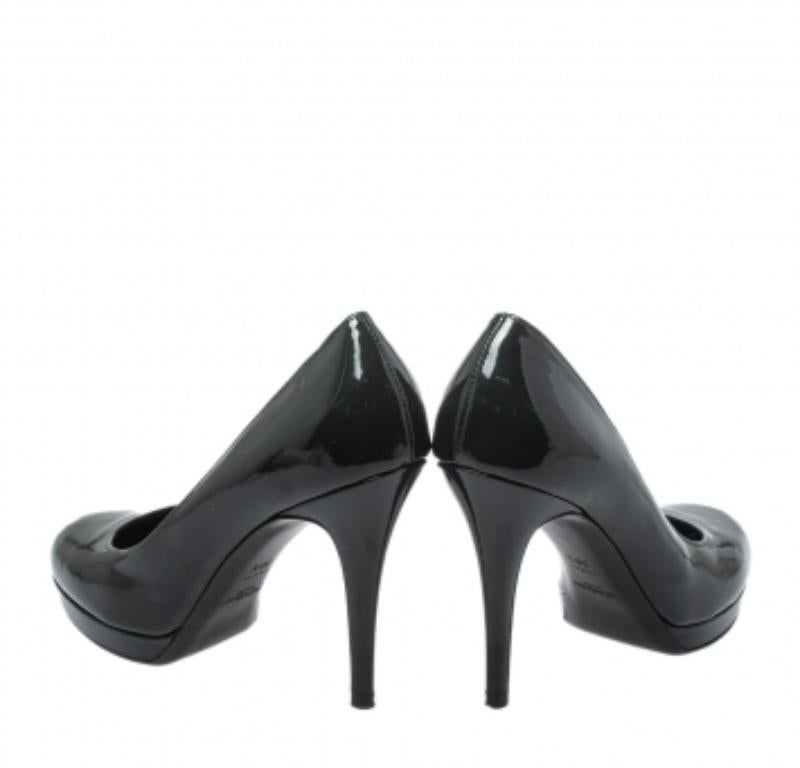 Saint Laurent Green Patent Leather Pumps Size 38.5 For Sale 1
