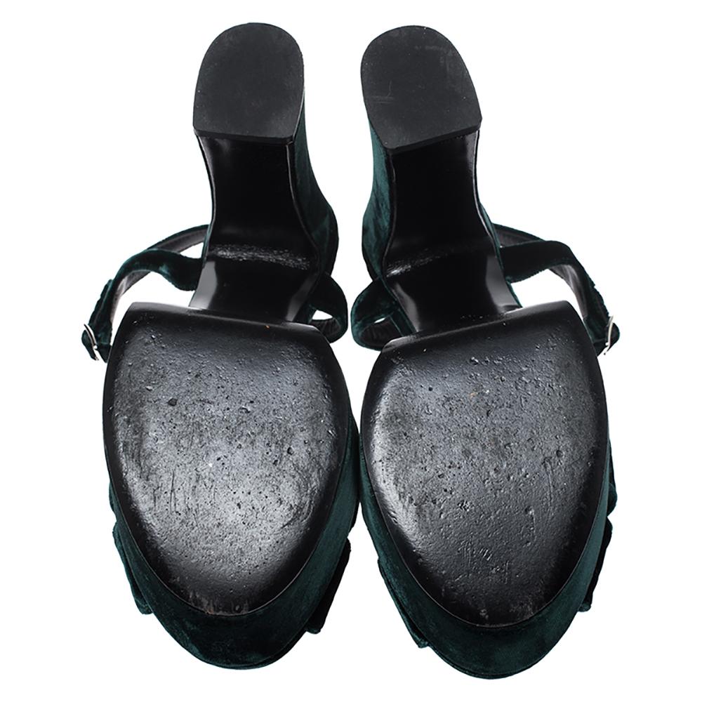steel toe cap sandals