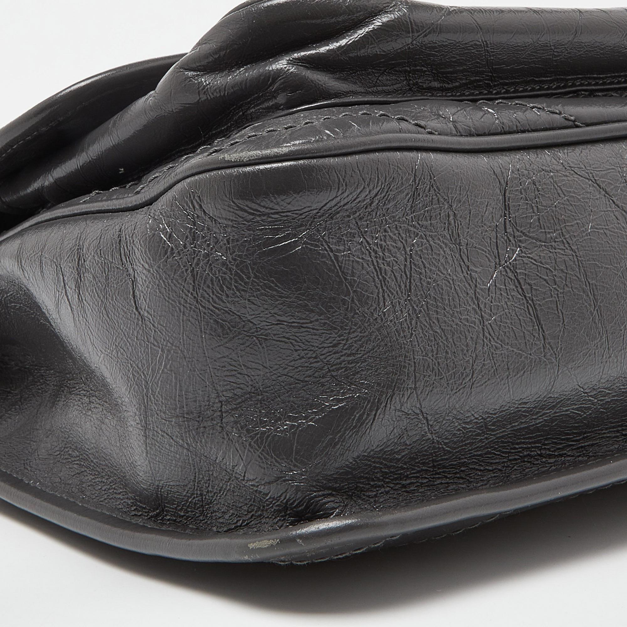 Saint Laurent Grey Crinkled Leather Medium Niki Shoulder Bag 4