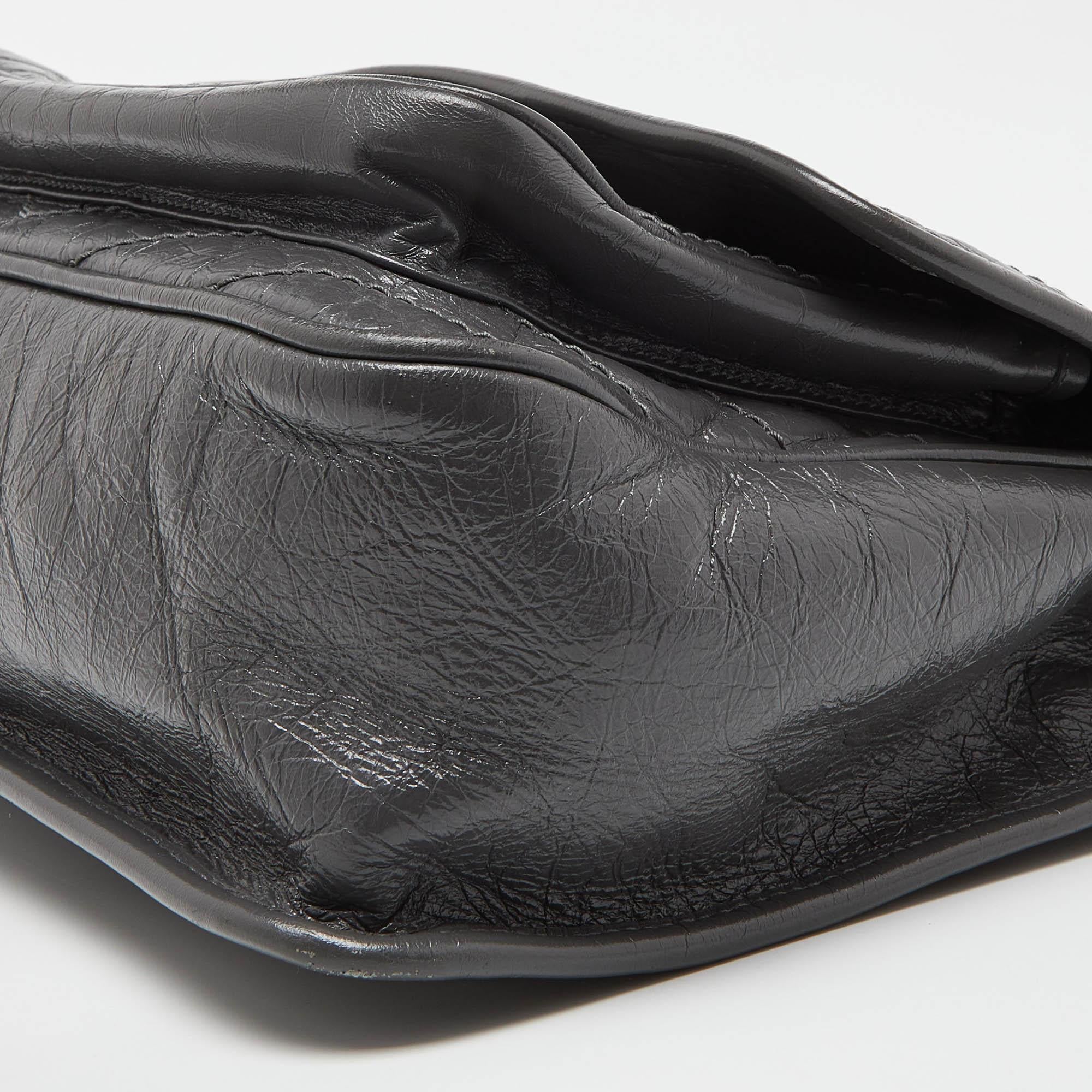 Saint Laurent Grey Crinkled Leather Medium Niki Shoulder Bag 5