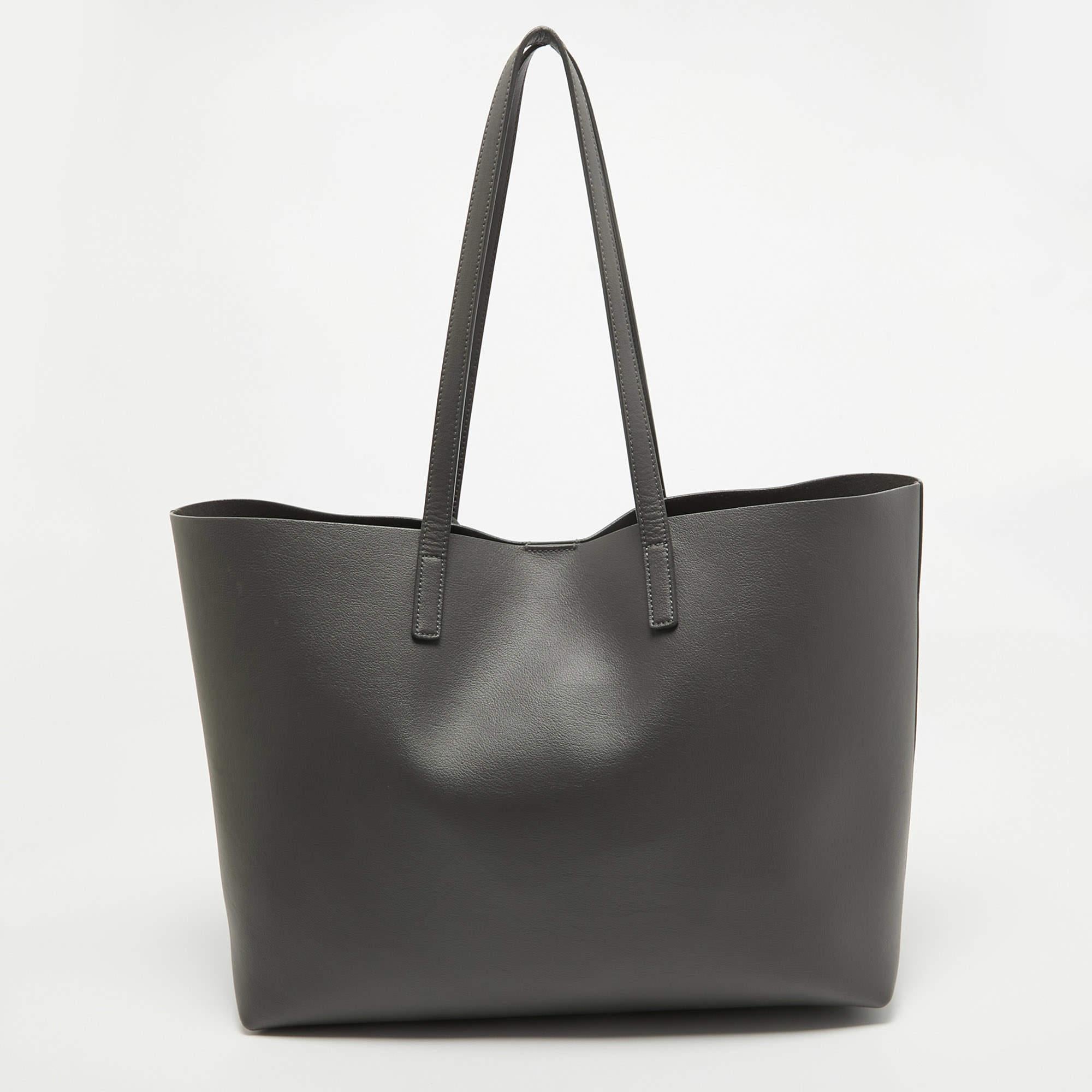 Women's Saint Laurent Grey Leather East West Tote For Sale