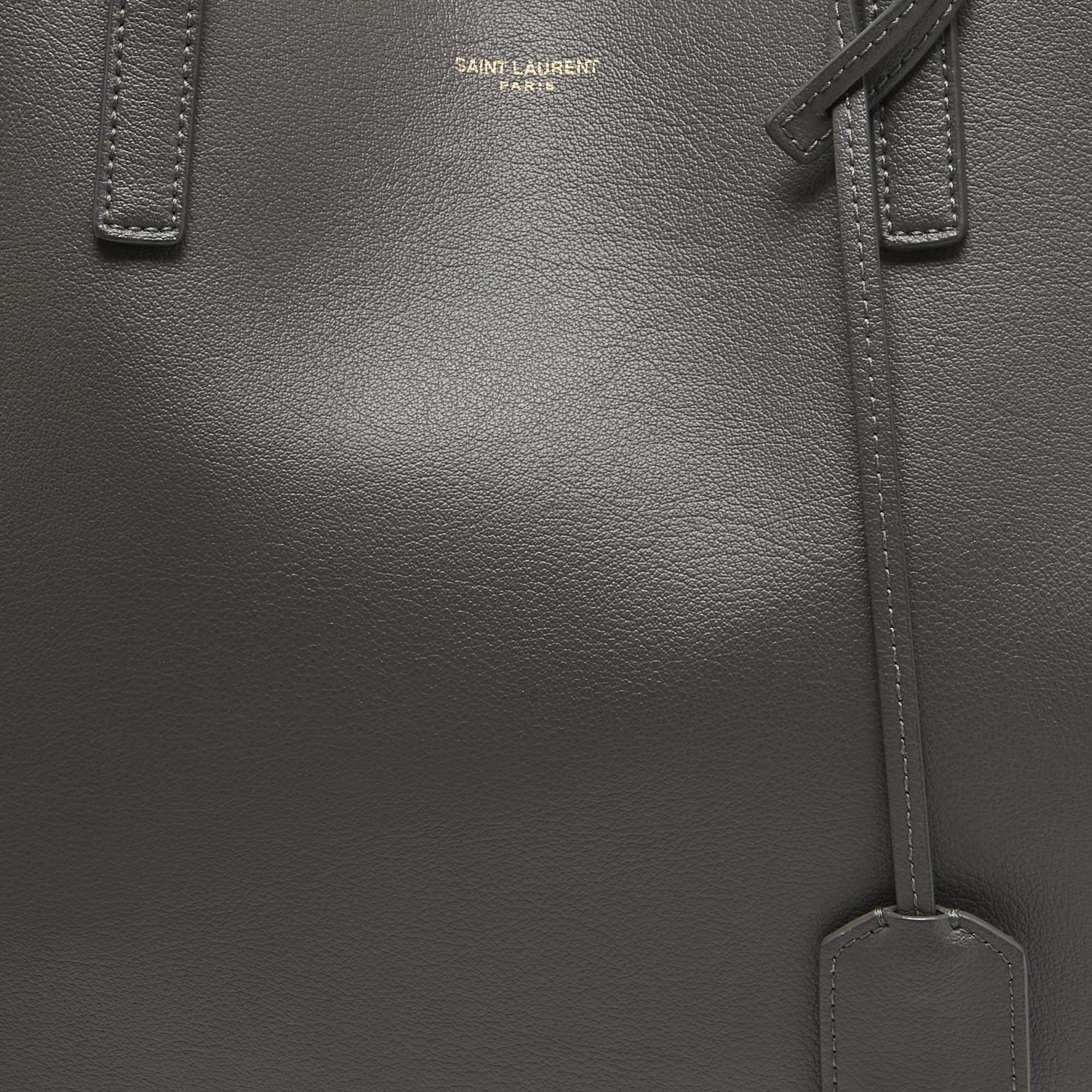 Saint Laurent Grey Leather East West Tote For Sale 2