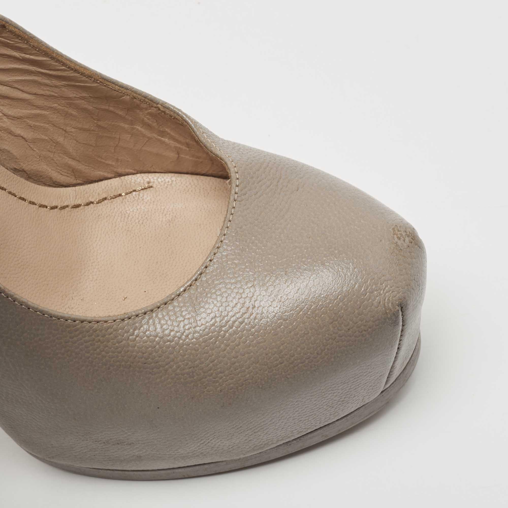 Saint Laurent Grey Leather Tribtoo Platform Slingback Pumps Size 35 For Sale 2