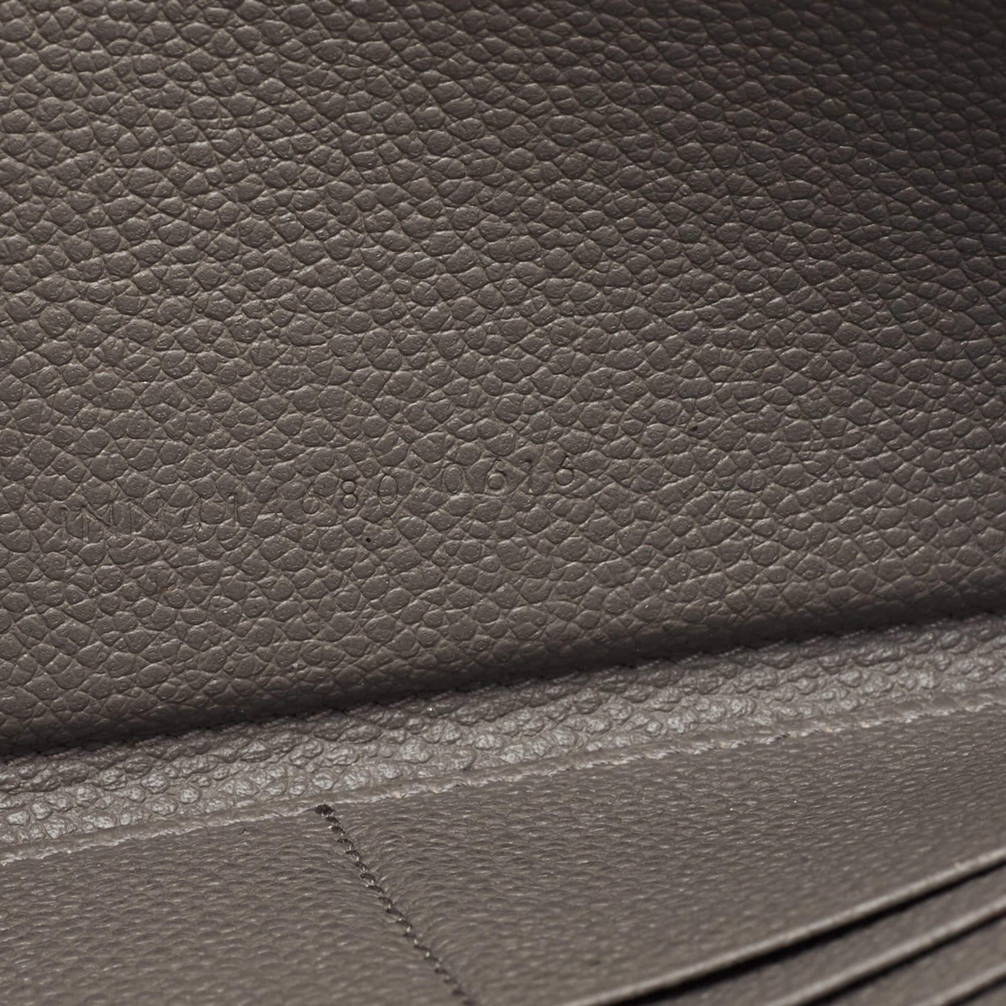 Women's Saint Laurent Grey Leather Zip Around Continental Wallet For Sale