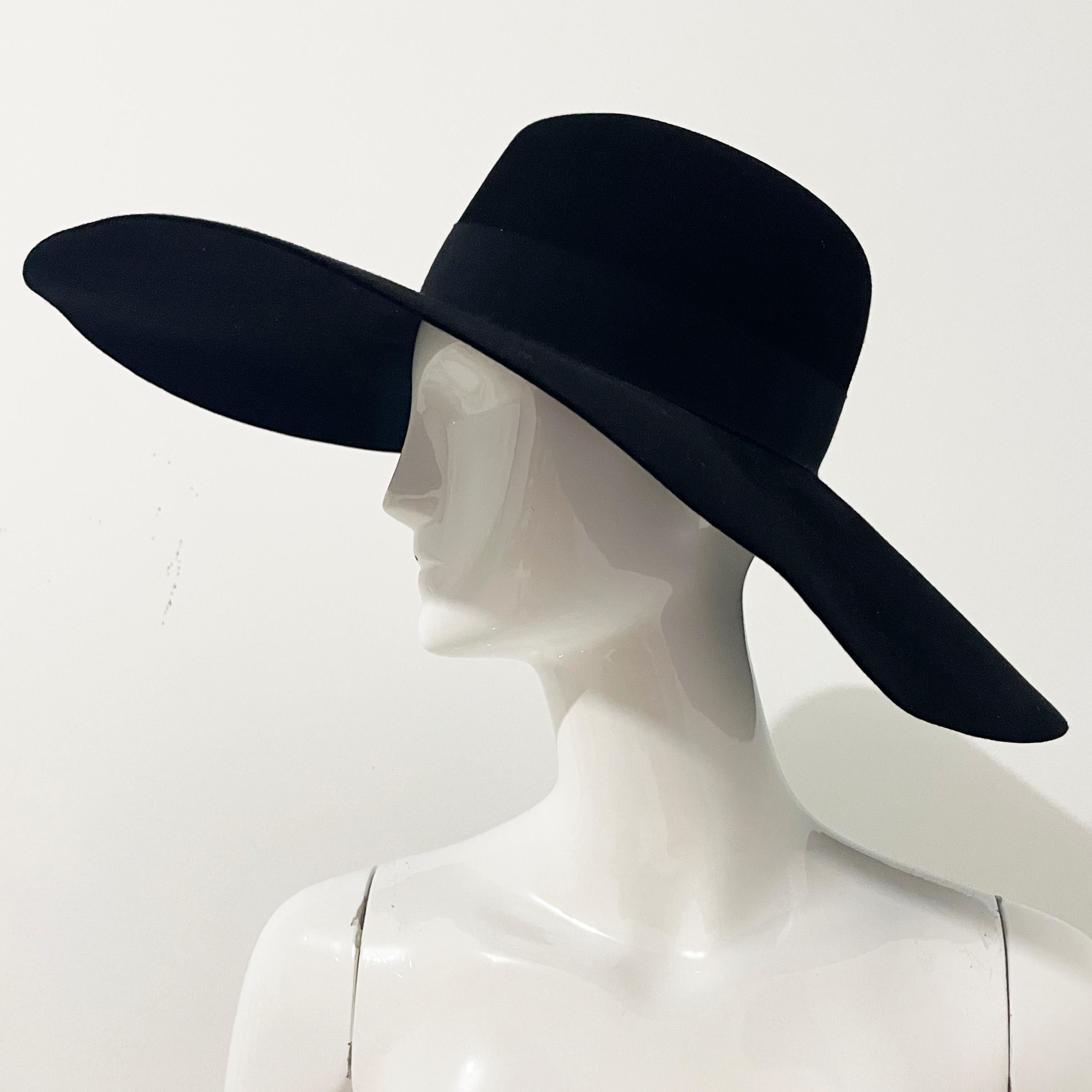 Saint Laurent Hut mit breiter Krempe in Übergröße aus schwarzem Kaninchenpelz und Filz Größe 56 im Angebot 8