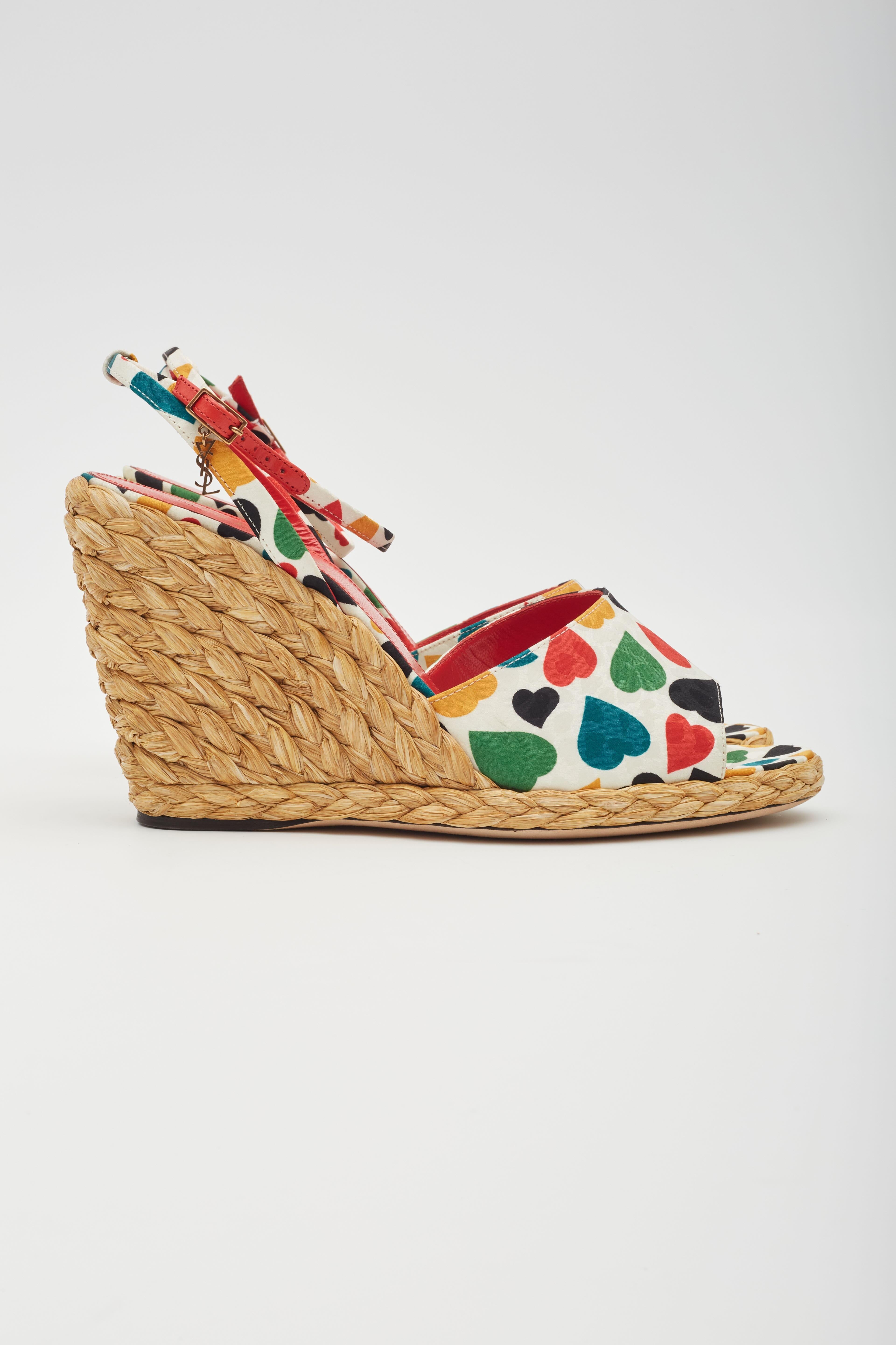 Saint Laurent Heart Print Multicoloured Wedge Espadrilles EU 39 In New Condition For Sale In Montreal, Quebec