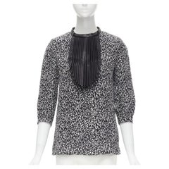 SAINT LAURENT Hedi Slimane 2012 camicetta in seta con pettorina in pelle plissettata nera FR38 S