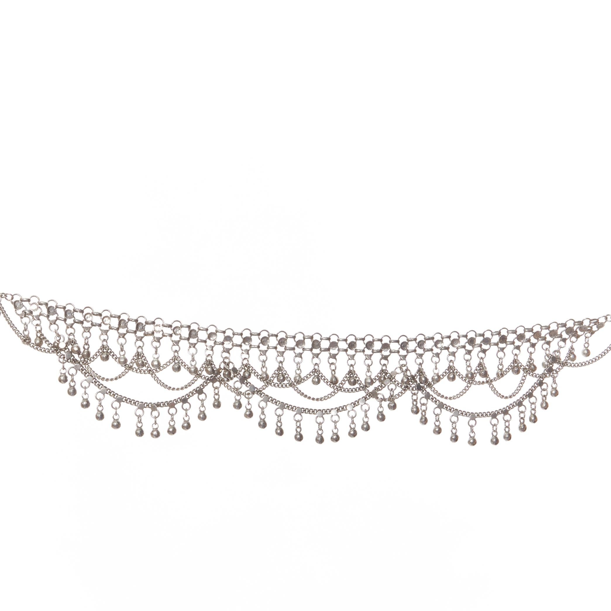 SAINT LAURENT Hedi Slimane Marrakech Chandelier collana con charme in argento antico
Riferimento: TGAS/E00645
Marchio: Saint Laurent
Stilista: Hedi Slimane
Model No: Collana lampadario Marrakech
Collezione: Passerella
Materiale: Ottone
Colore: