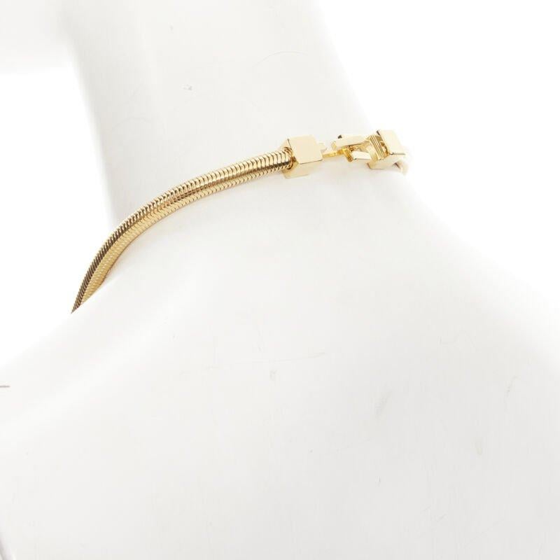 SAINT LAURENT Hedi Slimane Collana con pendente geometrico in pietra bianca Opium in vendita 6