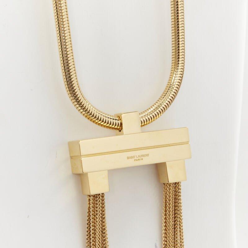 SAINT LAURENT Hedi Slimane Collier Runway Opium Deco à double pompon en or en vente 3
