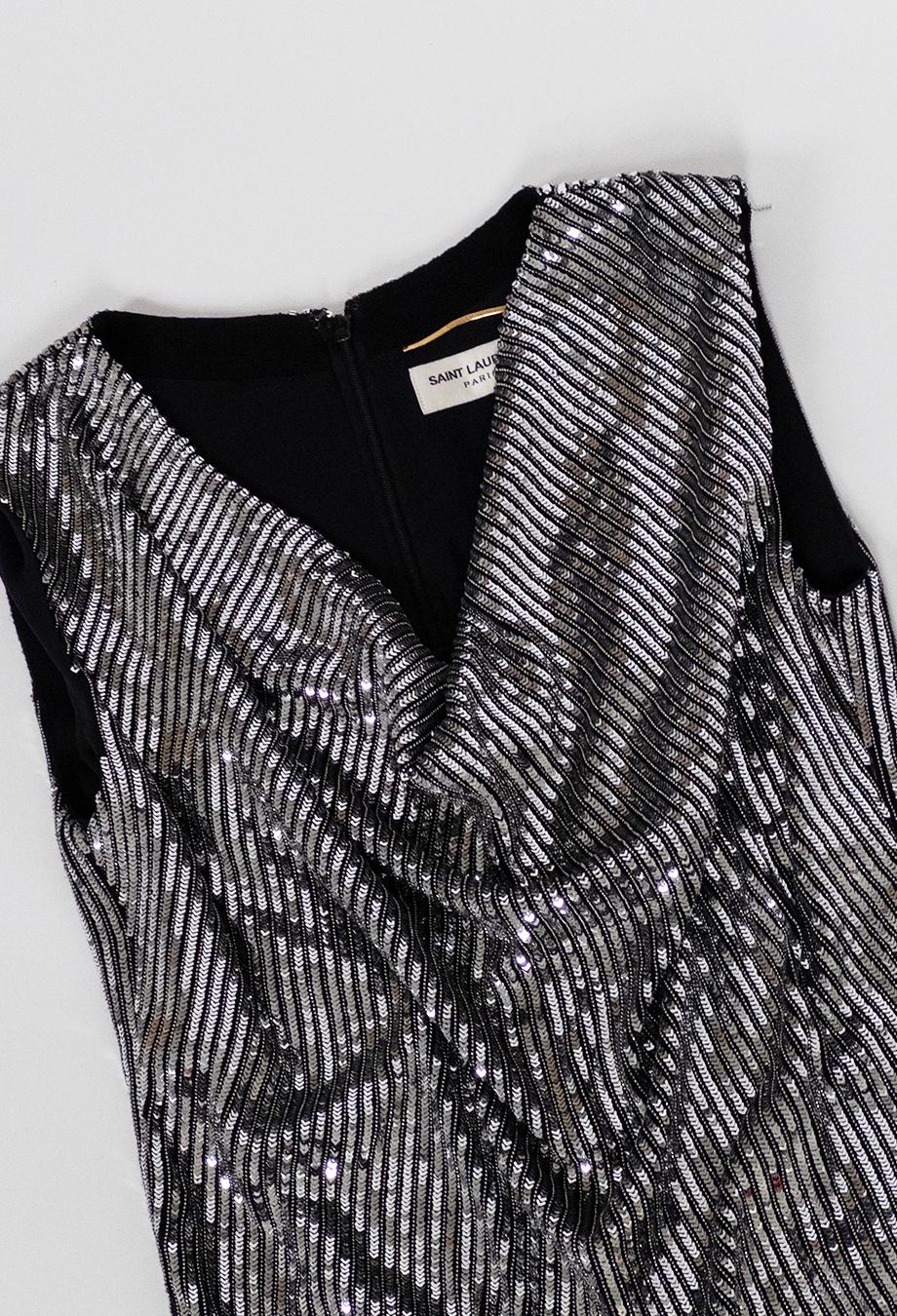 Saint Laurent Hedi Slimane Mini vestido de lentejuelas plateadas Sz FR36 en venta 3