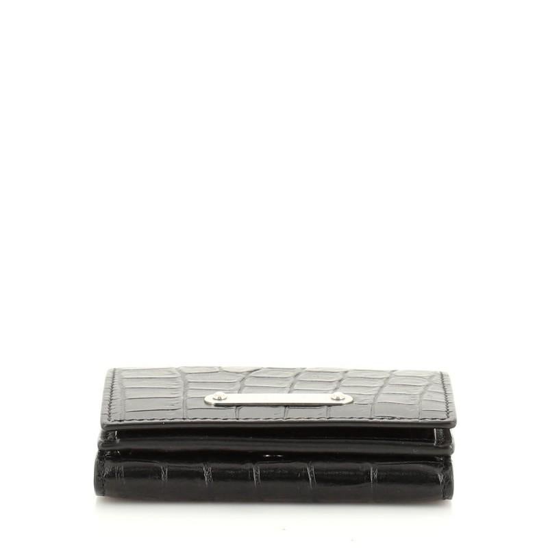 Saint Laurent ID Trifold Wallet Krokodil geprägtes Leder Kompakt im Zustand „Gut“ in NY, NY