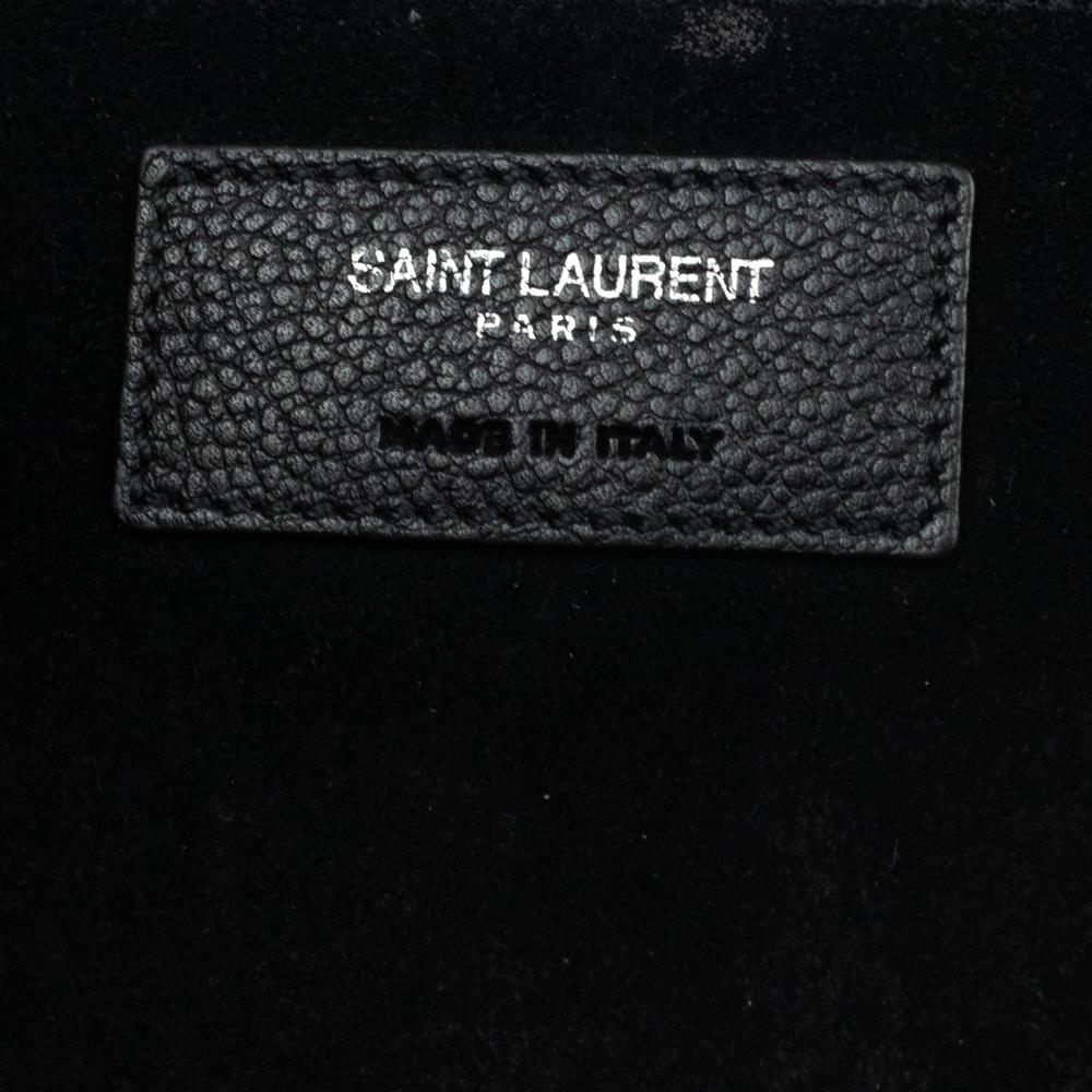 Saint Laurent in black leather 2
