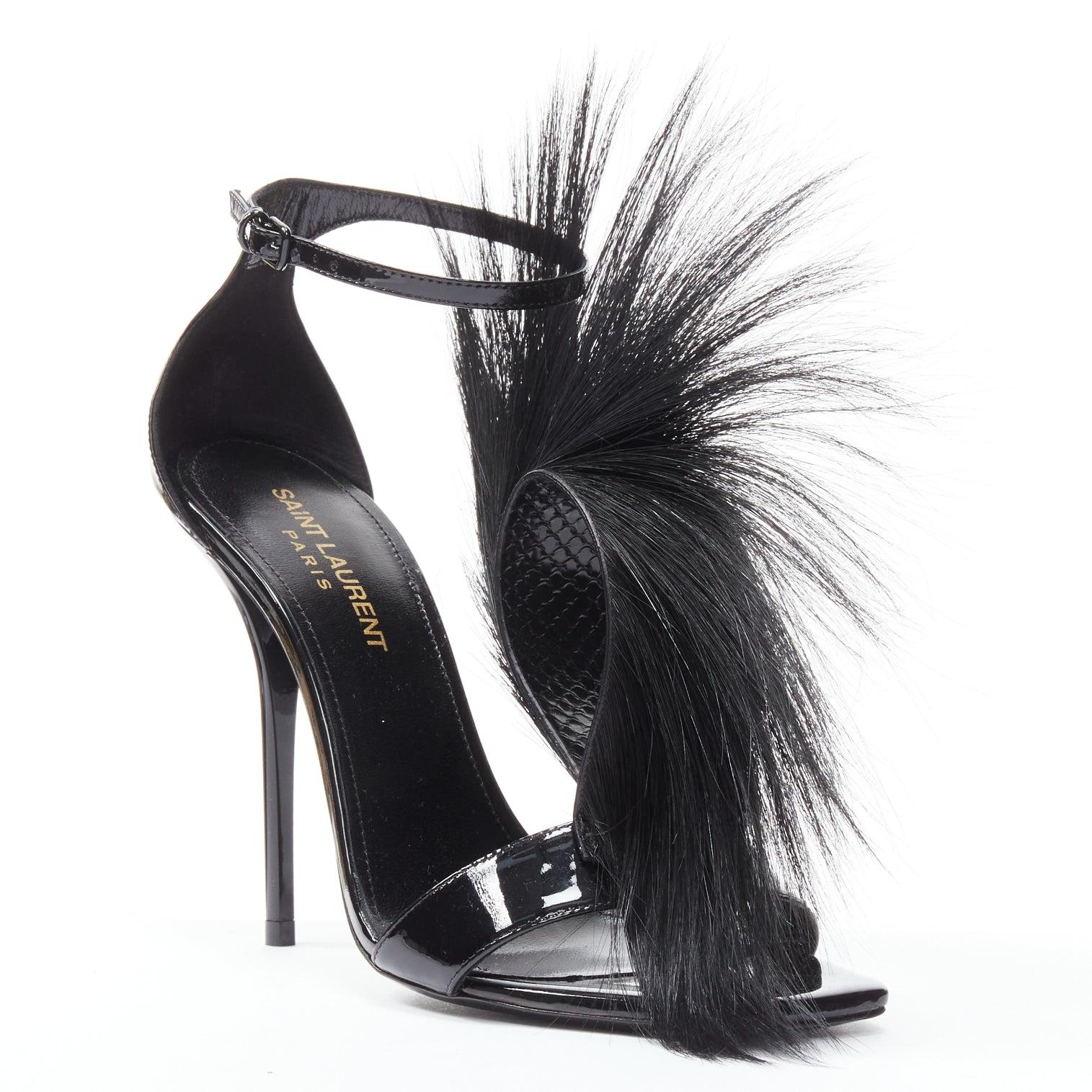 SAINT LAURENT Jamie 110 Runway black fur mohawk patent sandals EU37
Reference: TGAS/B01772
Brand: Saint Laurent
Designer: Anthony Vaccarello
Model: Jamie 110
Collection: Runway
Material: Patent Leather, Fur
Color: Black
Pattern: Solid
Closure: Ankle