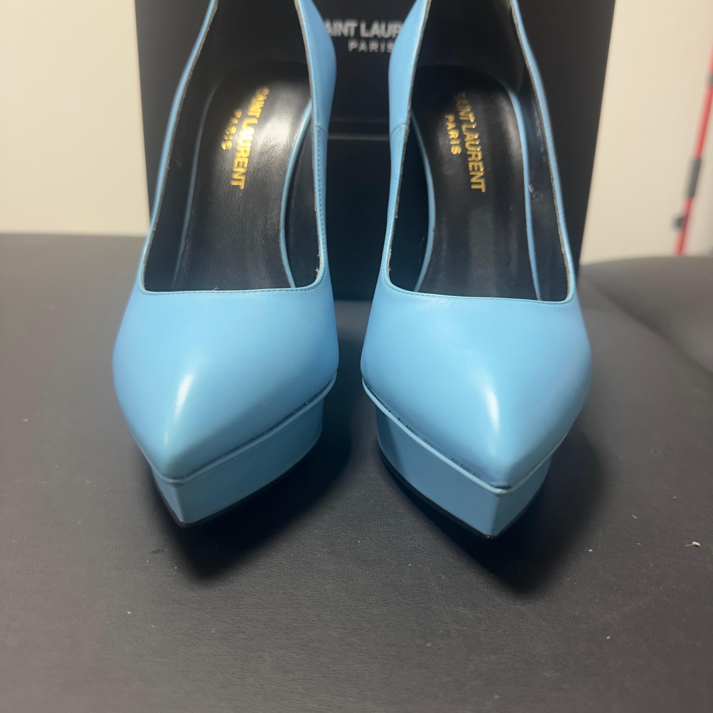 Saint Laurent Janis 105 Plateau-Pumps aus himmelblauem Leder - Größe 36 EU im Angebot 1