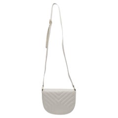 Sac à bandoulière matelassé « Joan » de Saint Laurent en cuir de veau blanc