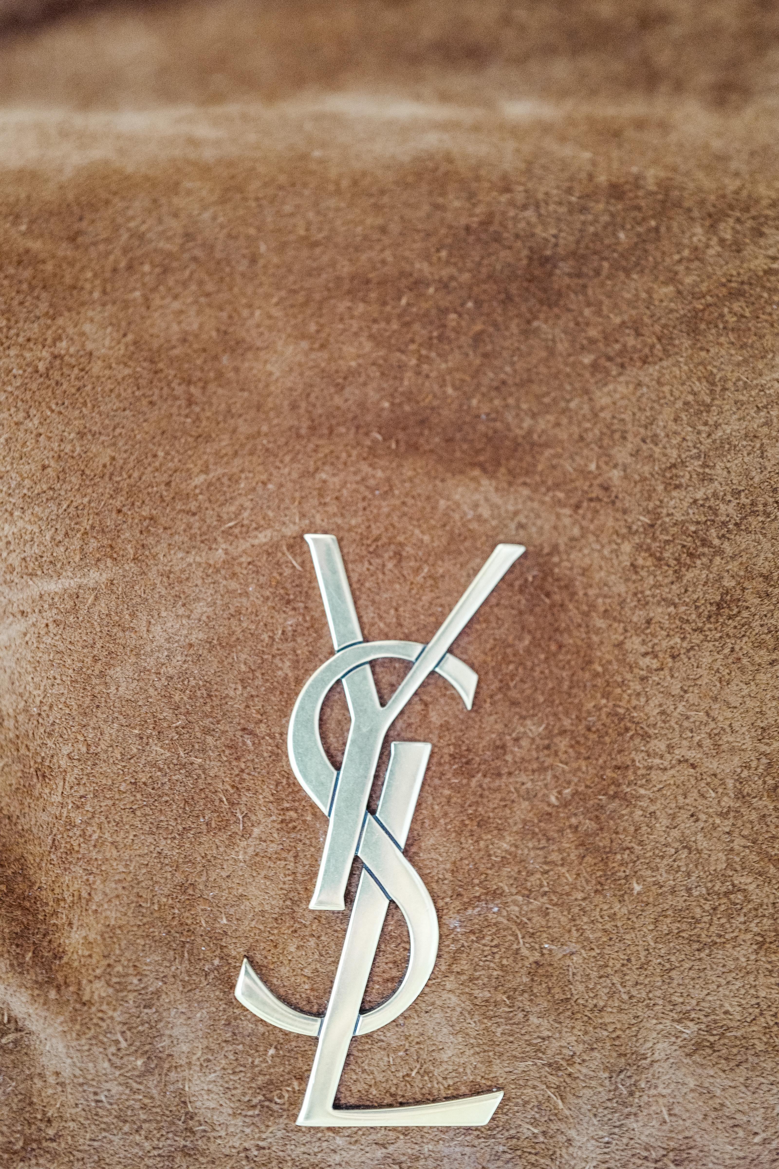 Saint Laurent Kate Medium Reversible Chain Bag in Suede and Leather In Good Condition In Milano, IT