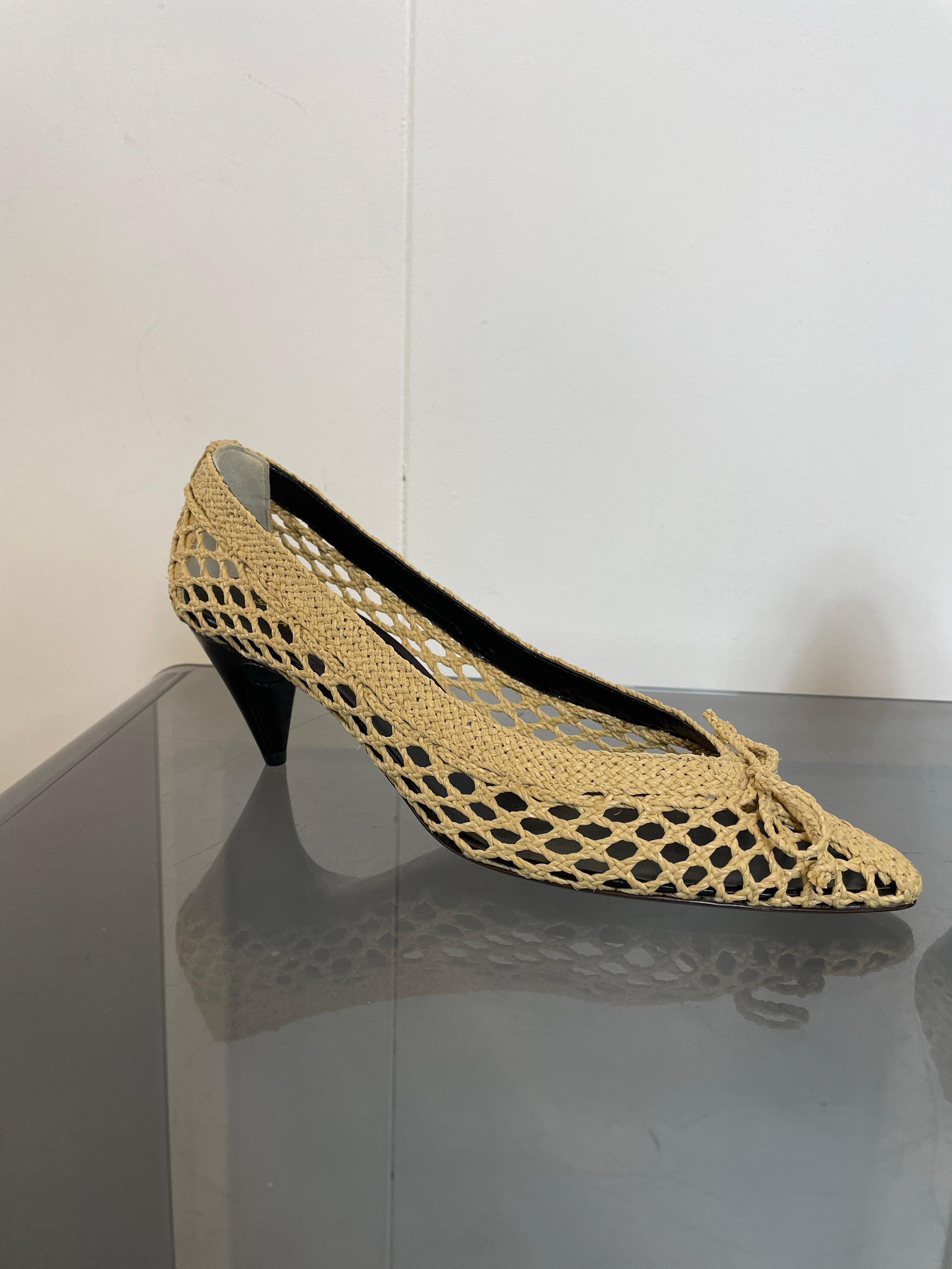 Décolleté modello Kim di Saint Laurent in rafia beige In condizioni ottime in vendita a Carnate, IT
