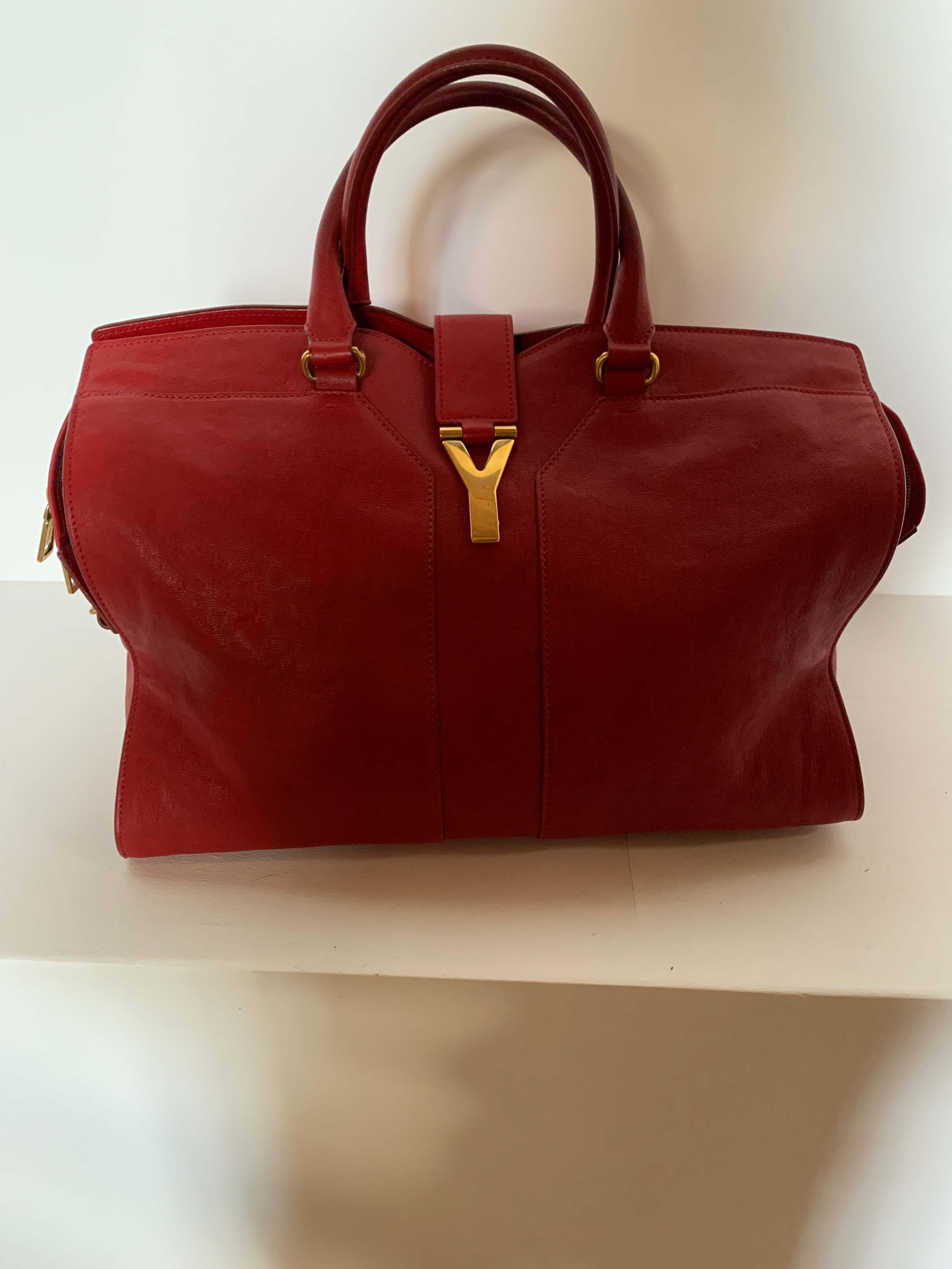SAINT LAURENT, große Handtasche „CHIC“-Modell (Minimalistisch) im Angebot