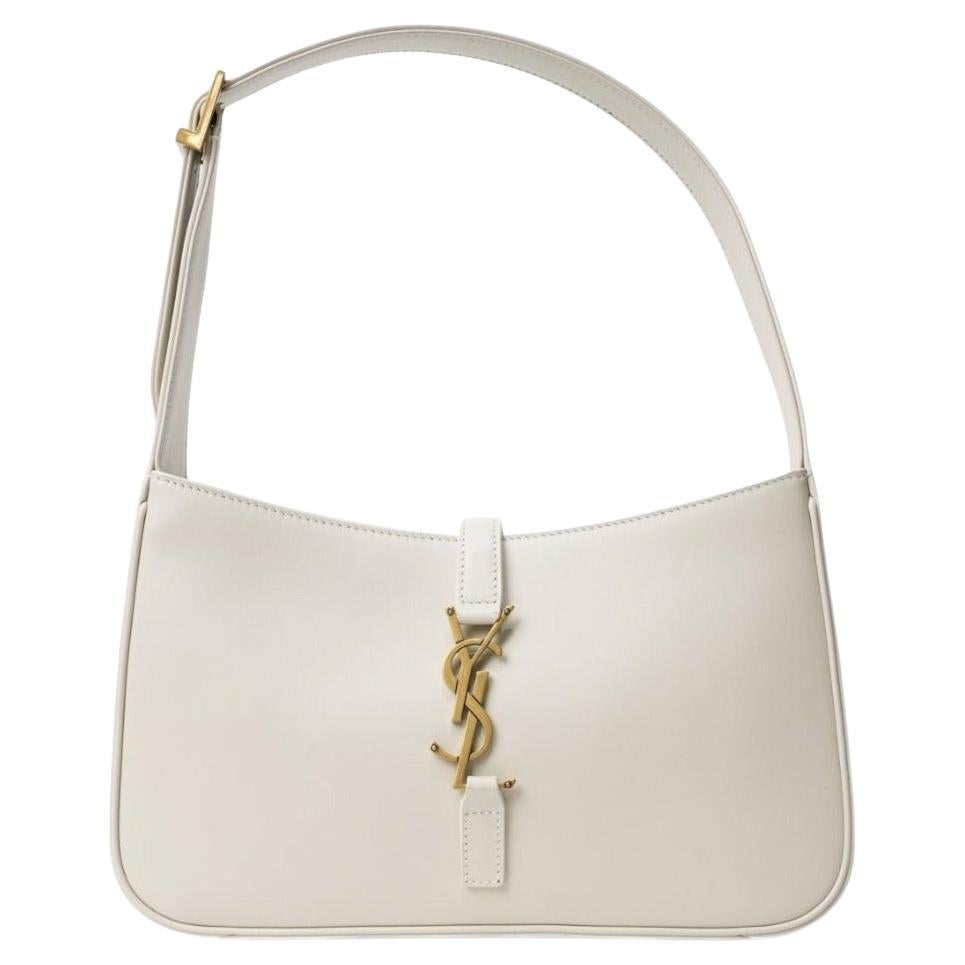Saint Laurent Le 5 à 7 Hobo Bianca
