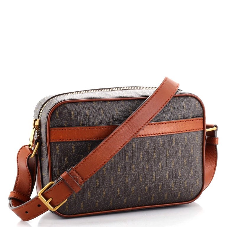 le monogramme small camera bag in monogram canvas and smooth leather