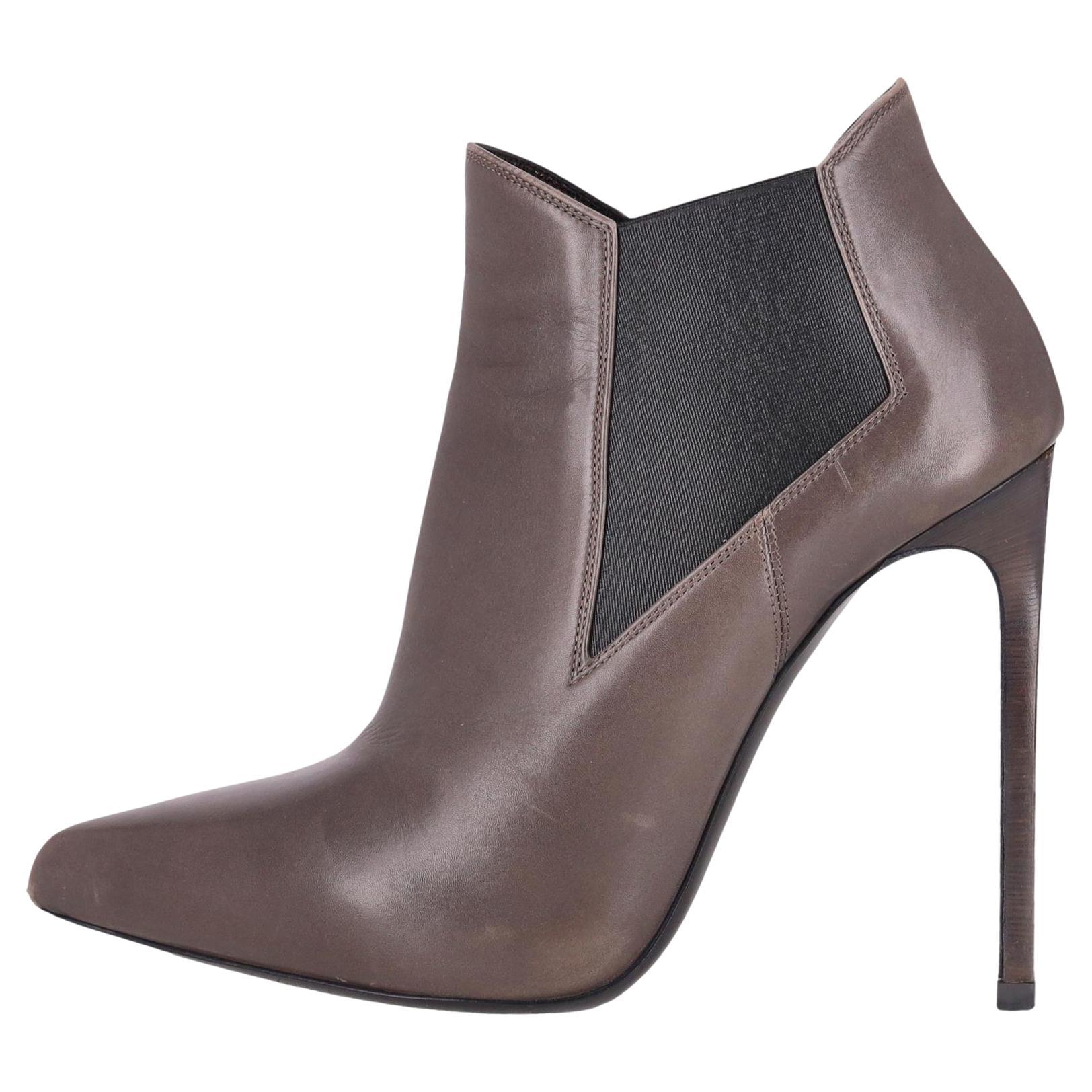 Botines de tacón de piel Saint Laurent en venta