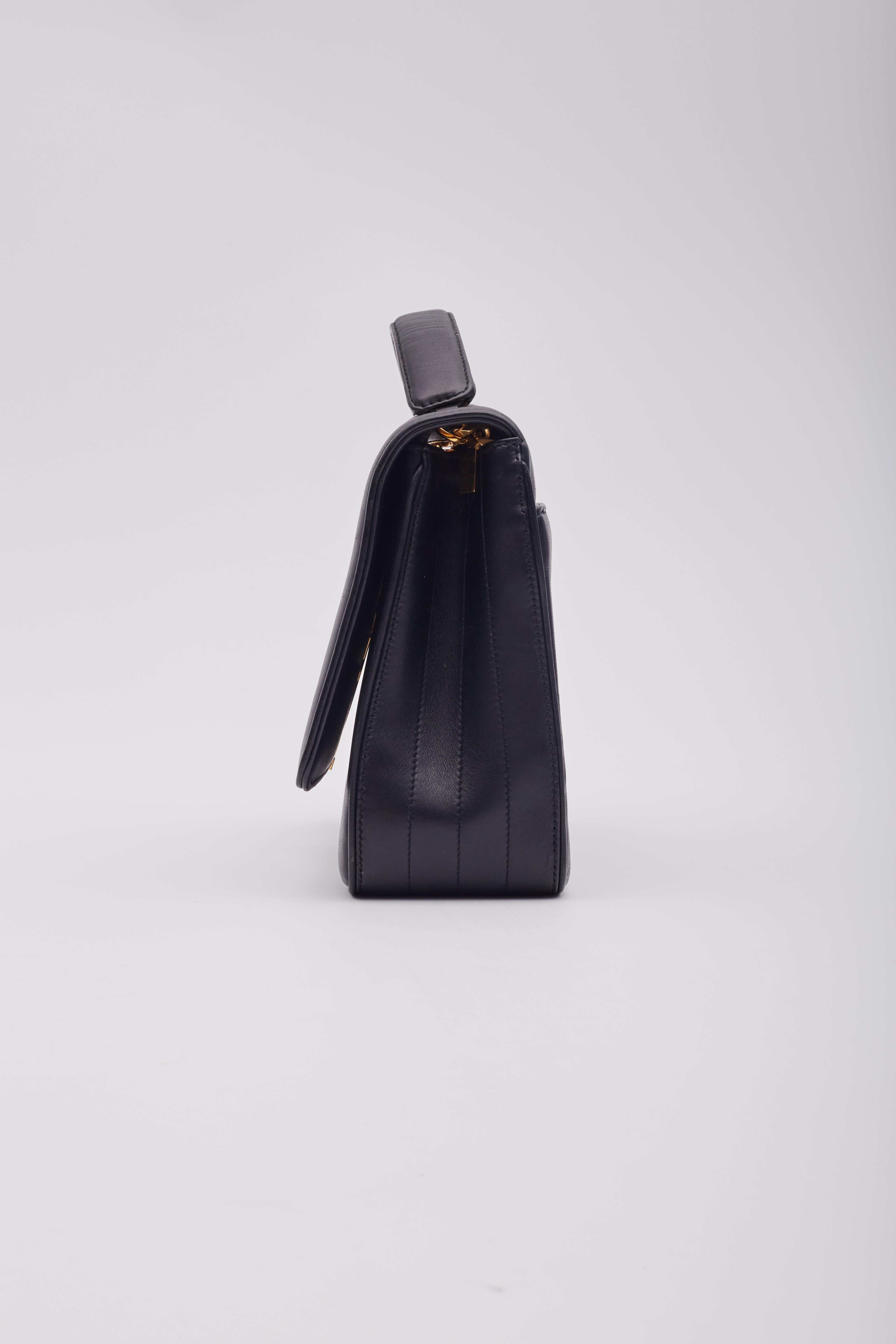 Saint Laurent Leather Matelasse Monogram Large Vicky Chain Bag Black For Sale 2