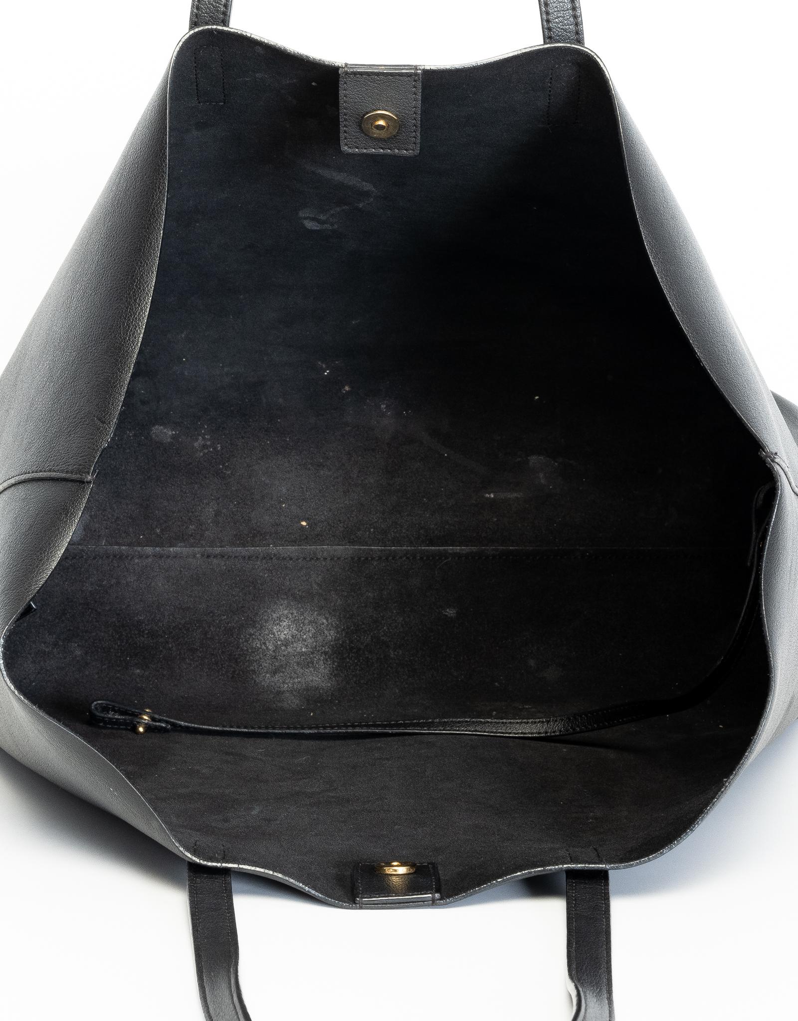 Saint Laurent Shopping Tote in pelle nera In condizioni buone a Montreal, Quebec