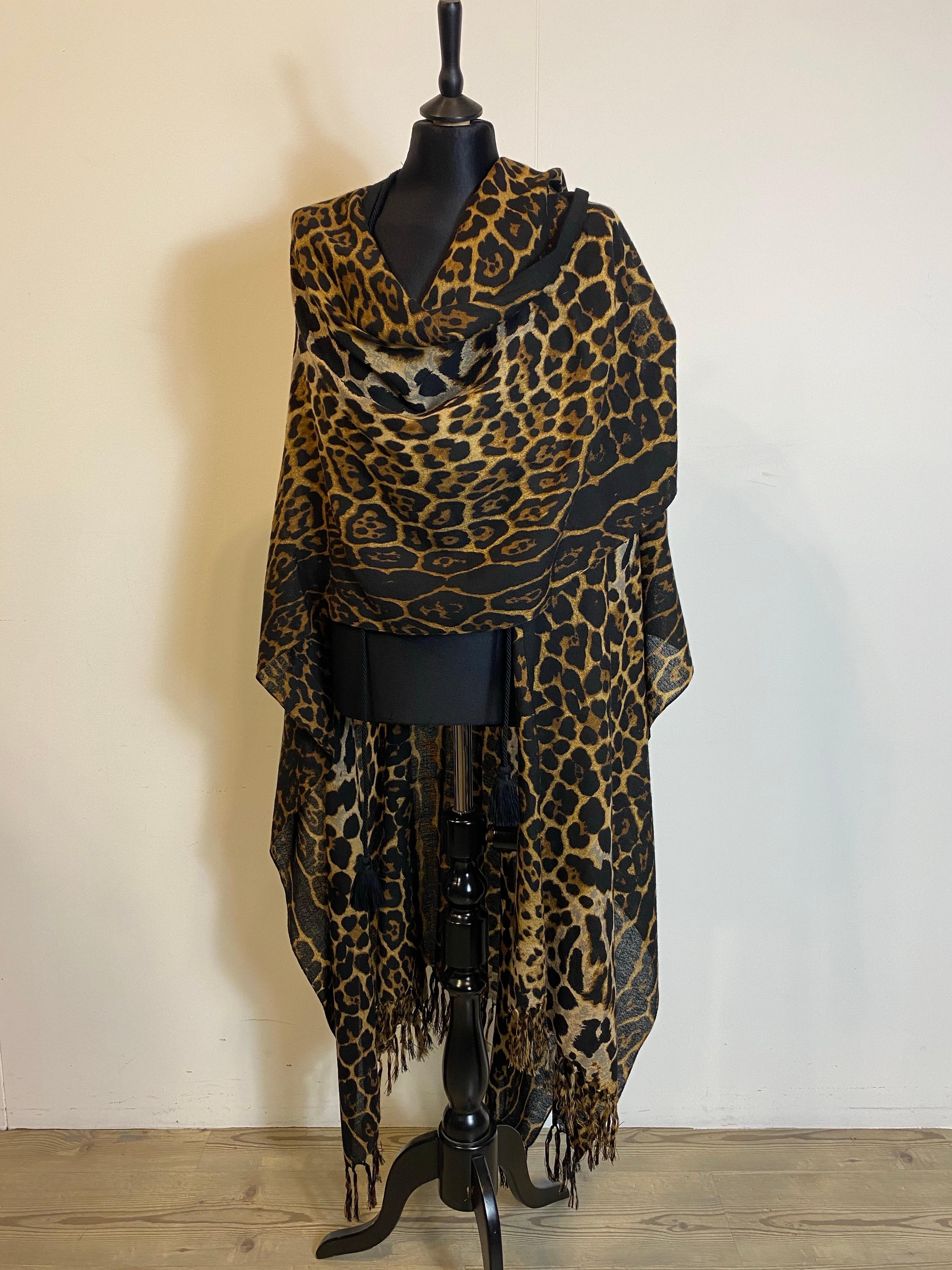 Mantella poncho leopardata Saint Laurent In condizioni Nuovo in vendita a Carnate, IT