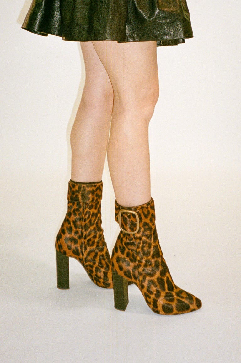 SAINT LAURENT Leopard Print Joplin Boots With Buckle In Excellent Condition For Sale In Berlin, BE