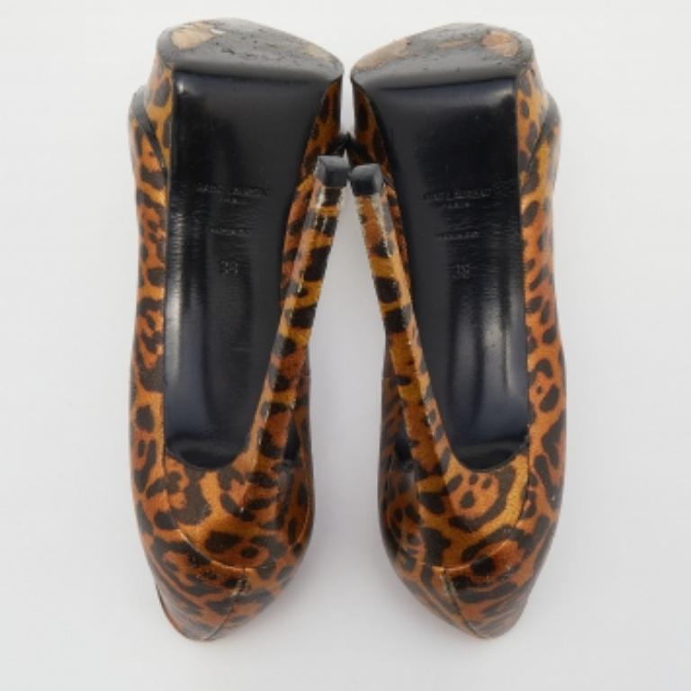 Saint Laurent Bombas de plataforma con puntera en punta Janis de piel con estampado de leopardo talla 38 en venta 3