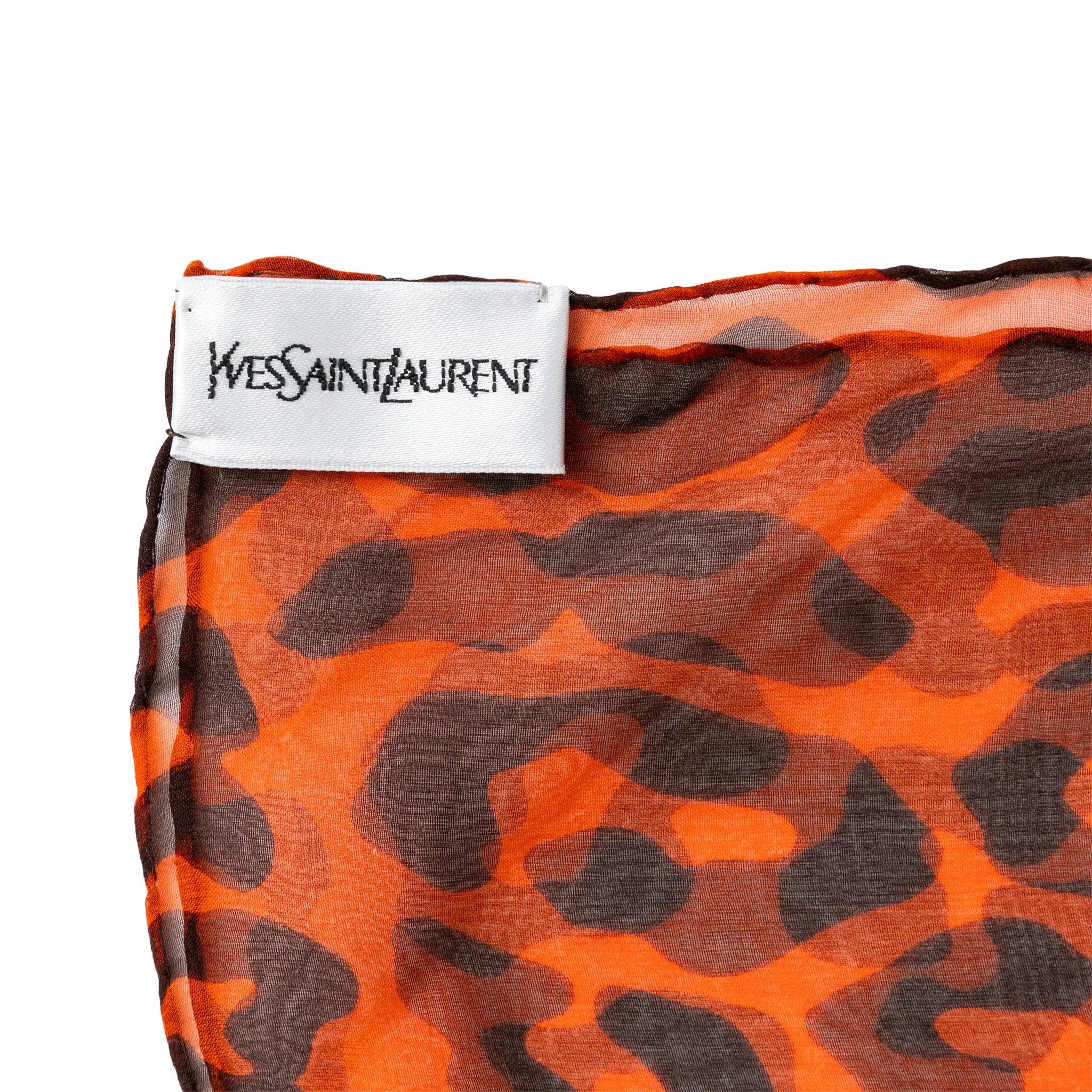 Bufanda Saint Laurent con estampado de leopardo - Años 00 en venta 1