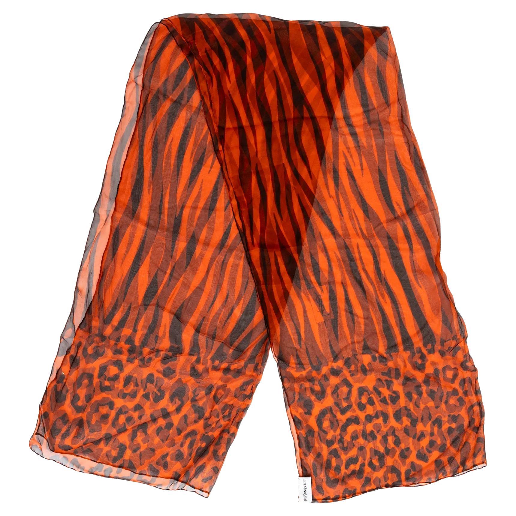 Sciarpa con stampa leopardo di Saint Laurent - Anni '00 in vendita