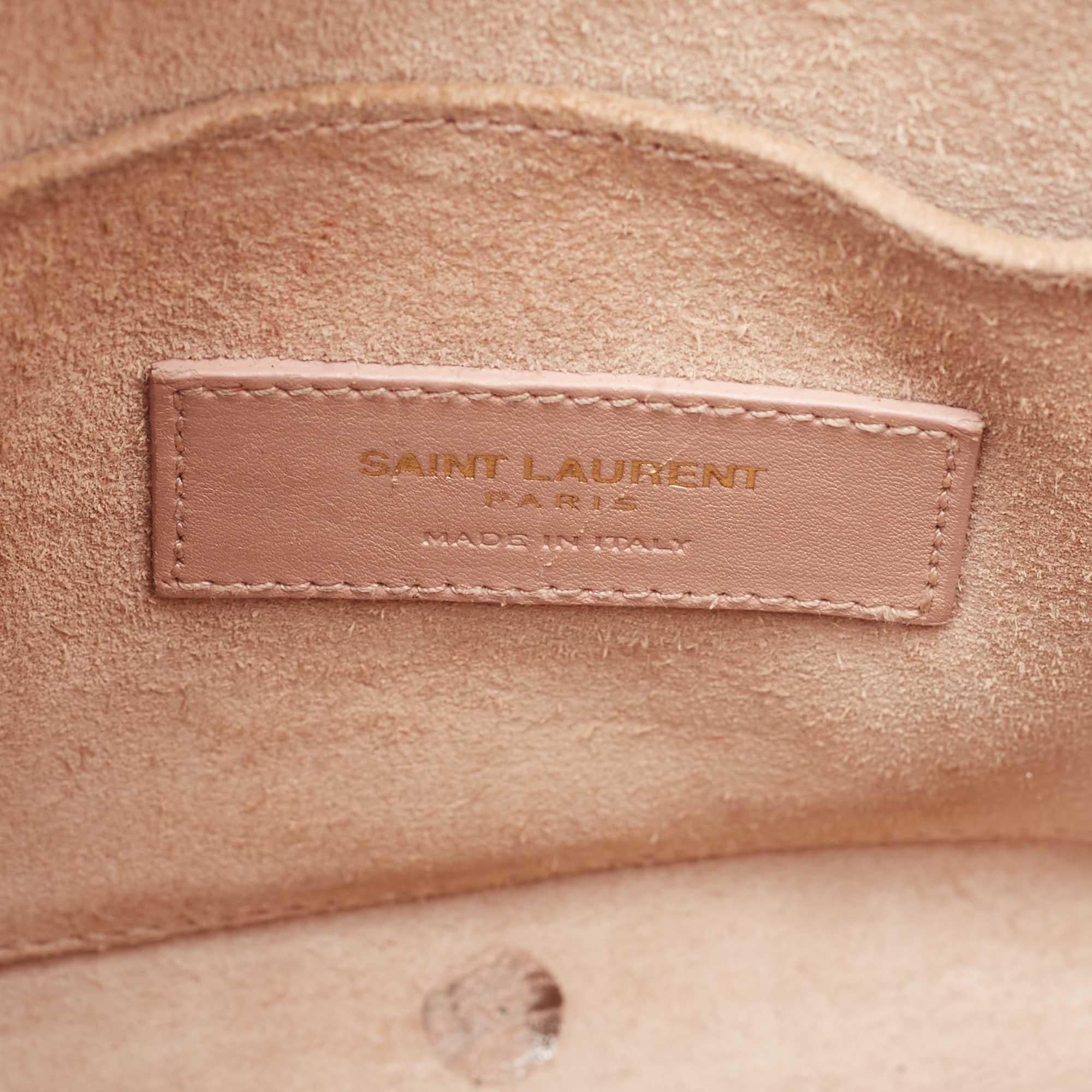 Saint Laurent Light Pink Leather Nano Classic Sac De Jour Tote In Good Condition For Sale In Dubai, Al Qouz 2