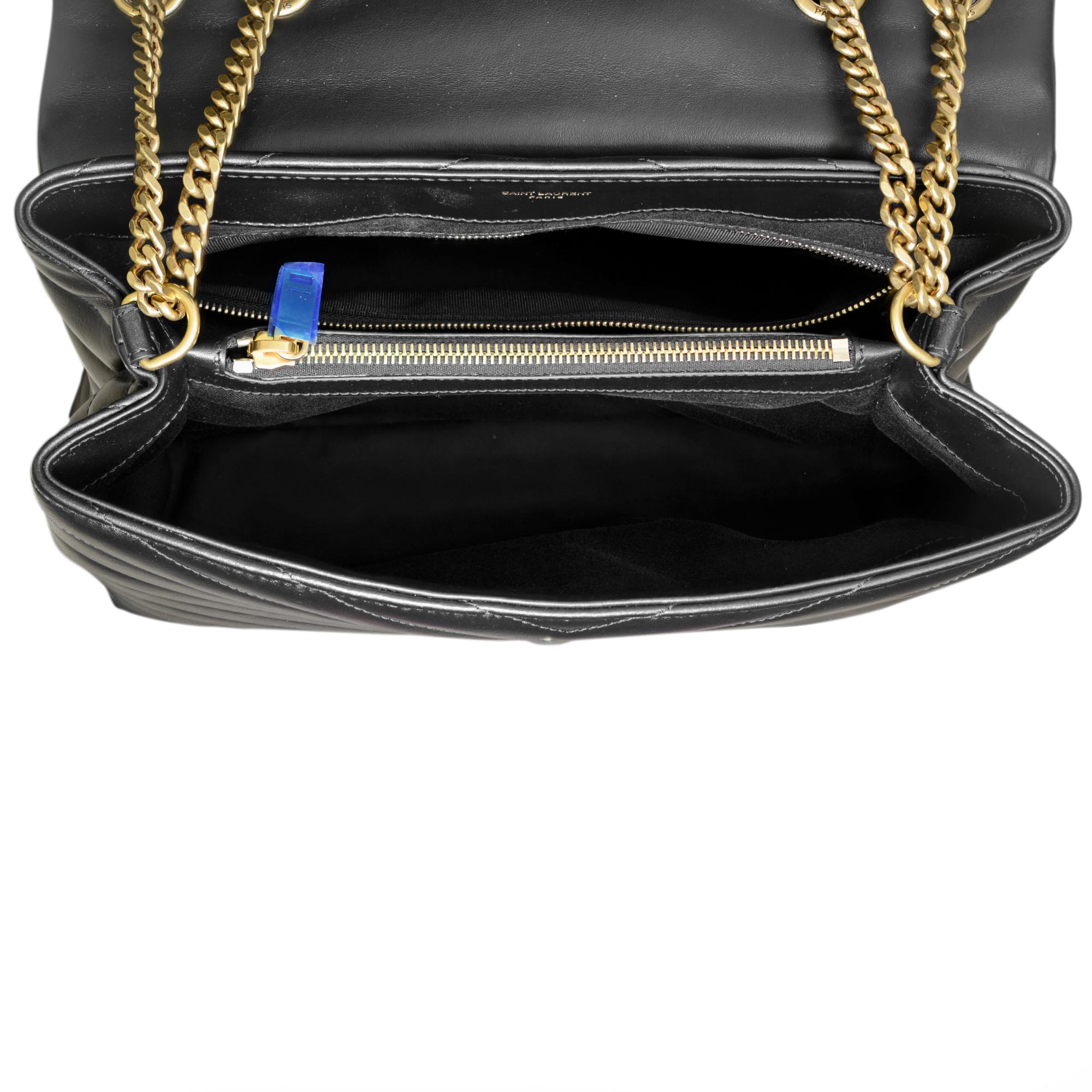 Saint Laurent Loulou Matelasse Y Black Leather Medium Shoulder Bag ALM57494 In New Condition In New York, NY