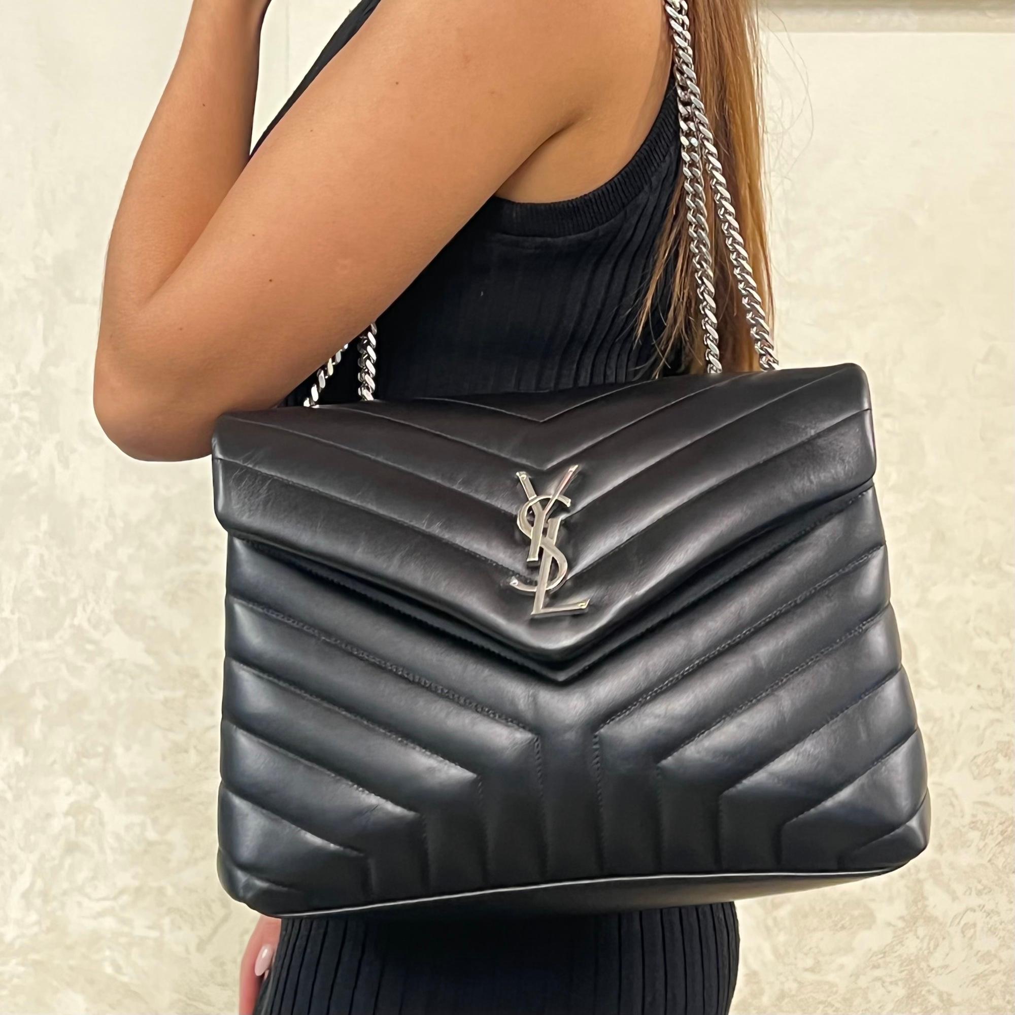 Saint Laurent Loulou Matelasse Y Black Leather Medium Shoulder Silver Chain Bag  In New Condition In New York, NY
