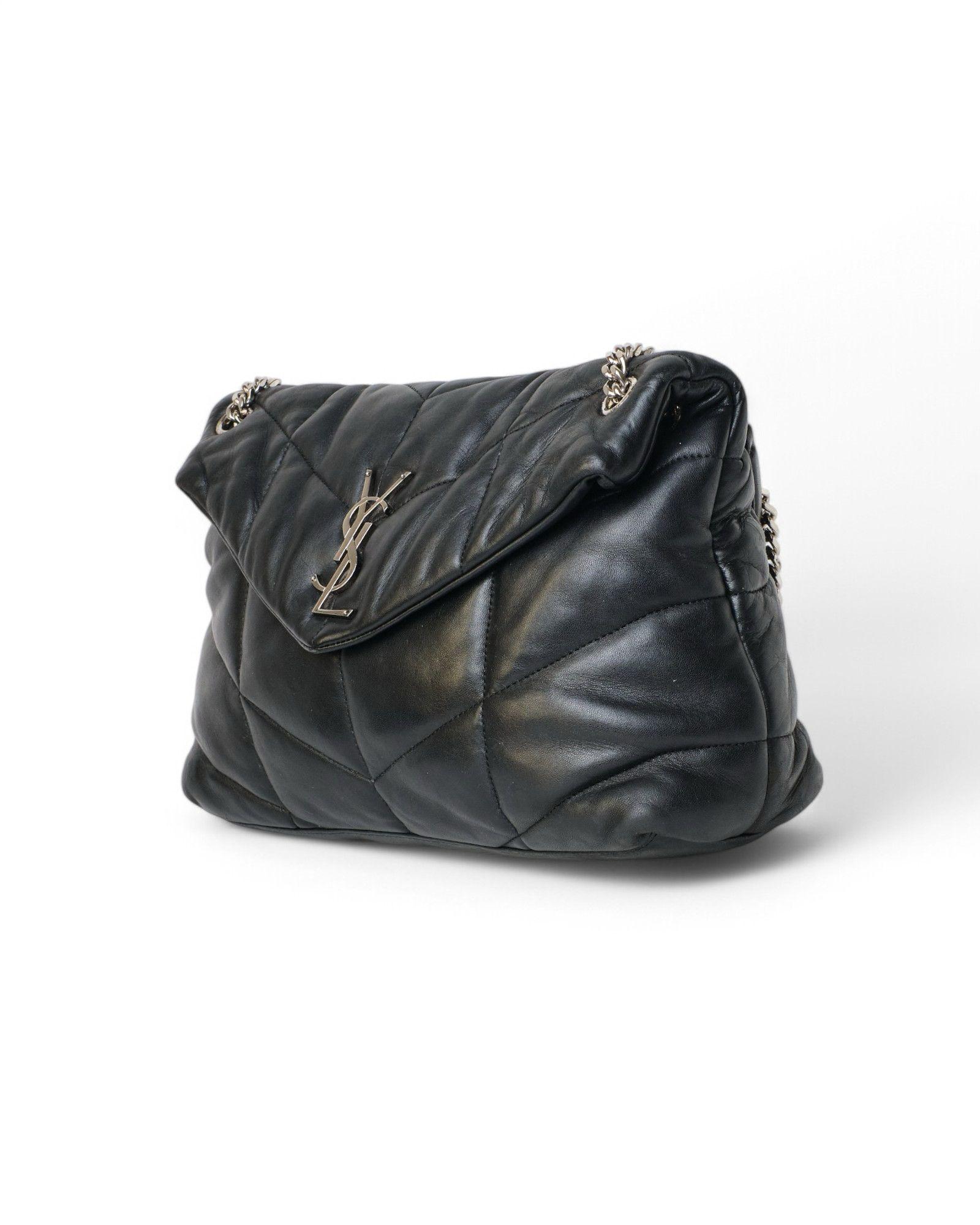 Saint Laurent LouLou Puffer Medium Black Excellent état à Torre Del Greco, IT